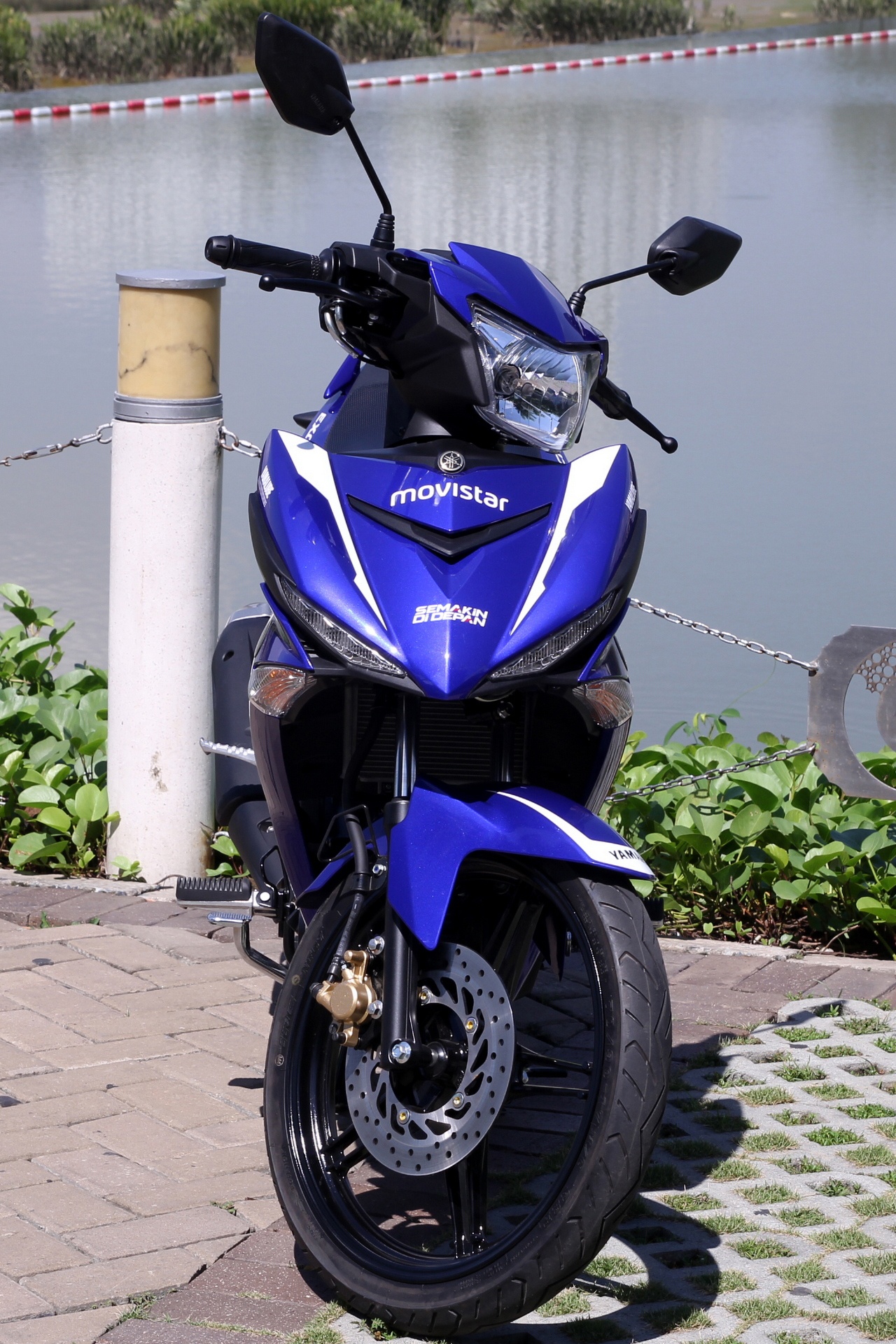 Exciter 150 dài 1.970 mm, rộng 670 mm và cao 1.080 mm, độ cao yên 780 mm. 