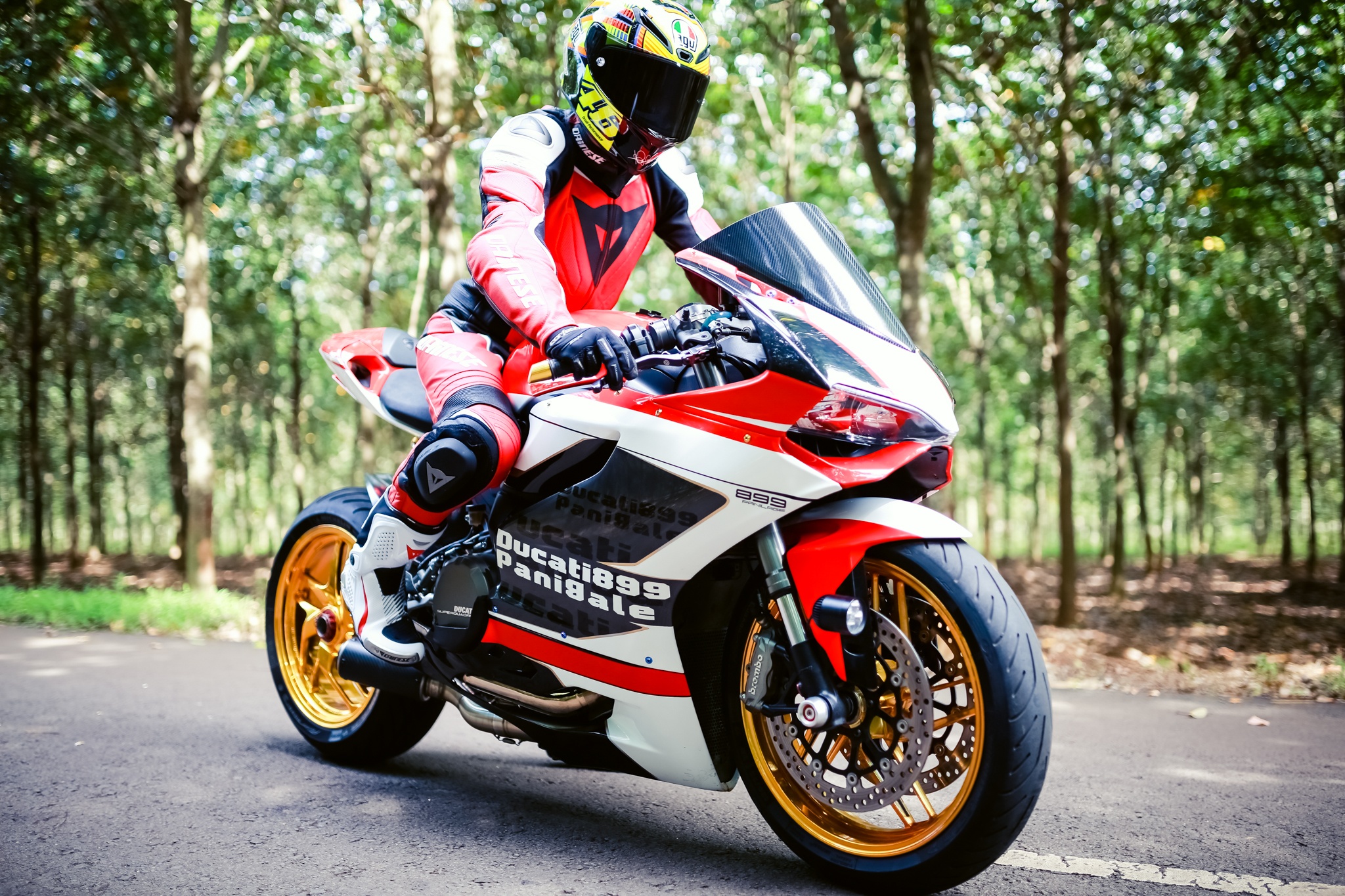 Ducati 899 Panigale voi mam ma vang cua biker Dong Nai hinh anh