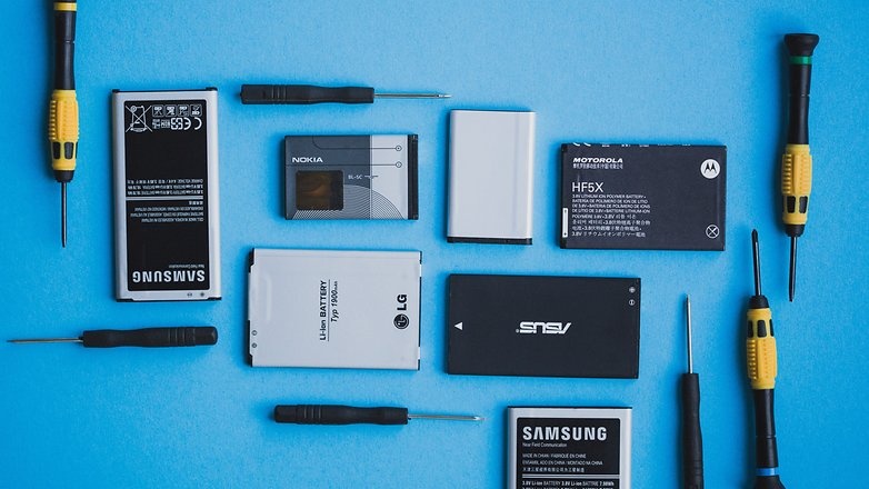 Lam gi khi dien thoai khong nhan hoac sac pin rat cham? hinh anh