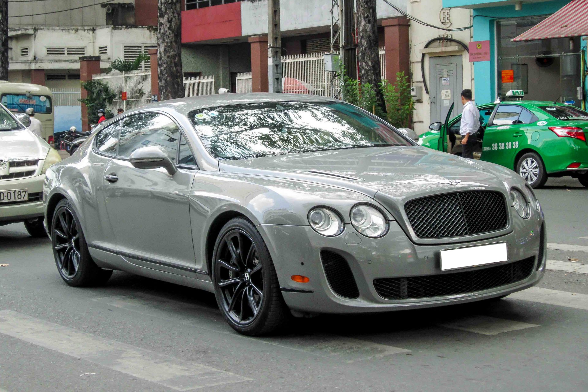 Sieu xe Bentley Supersports hang hiem xuat hien tai Sai Gon hinh anh