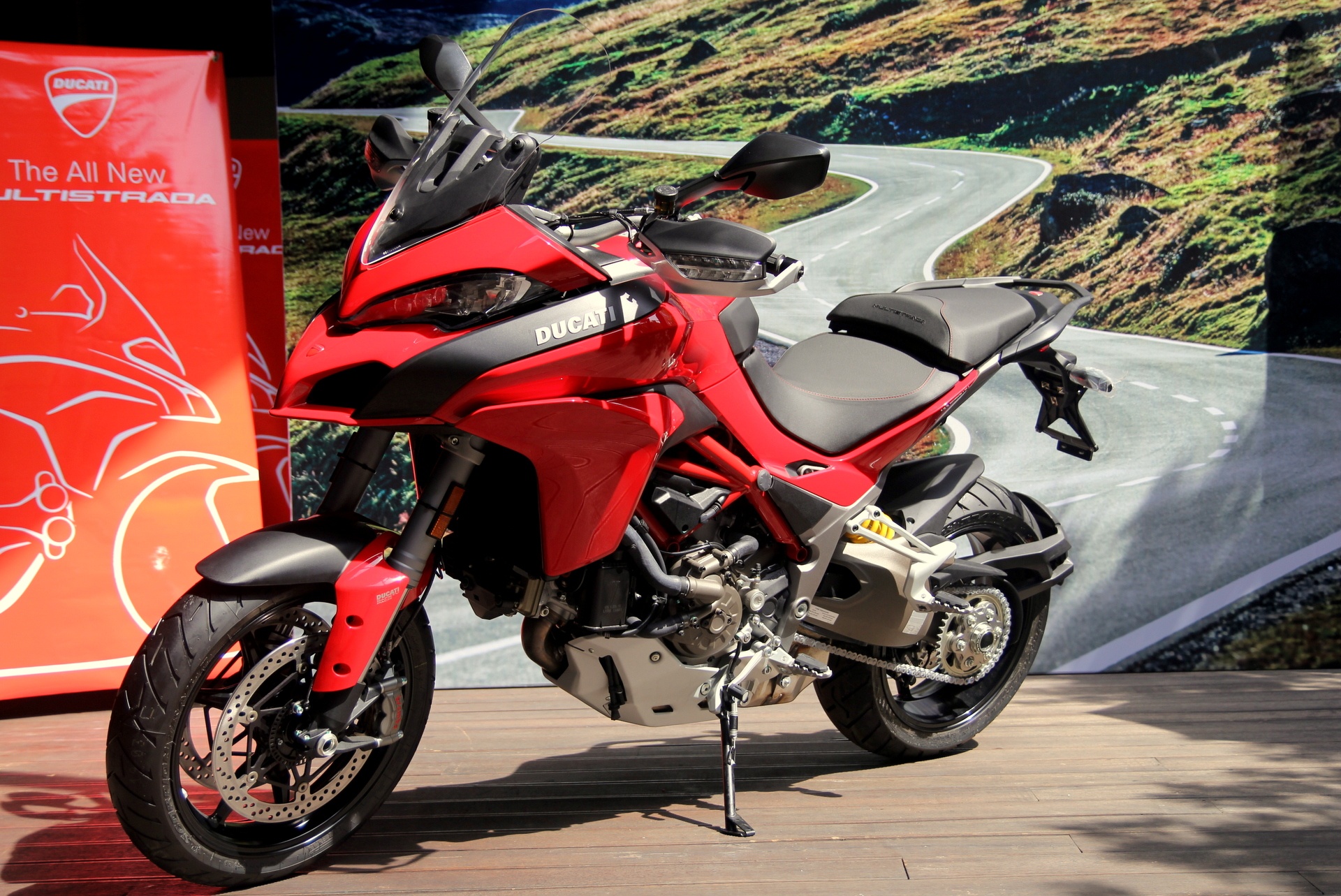 Chi tiet Multistrada 1200 vua ra mat o Viet Nam hinh anh