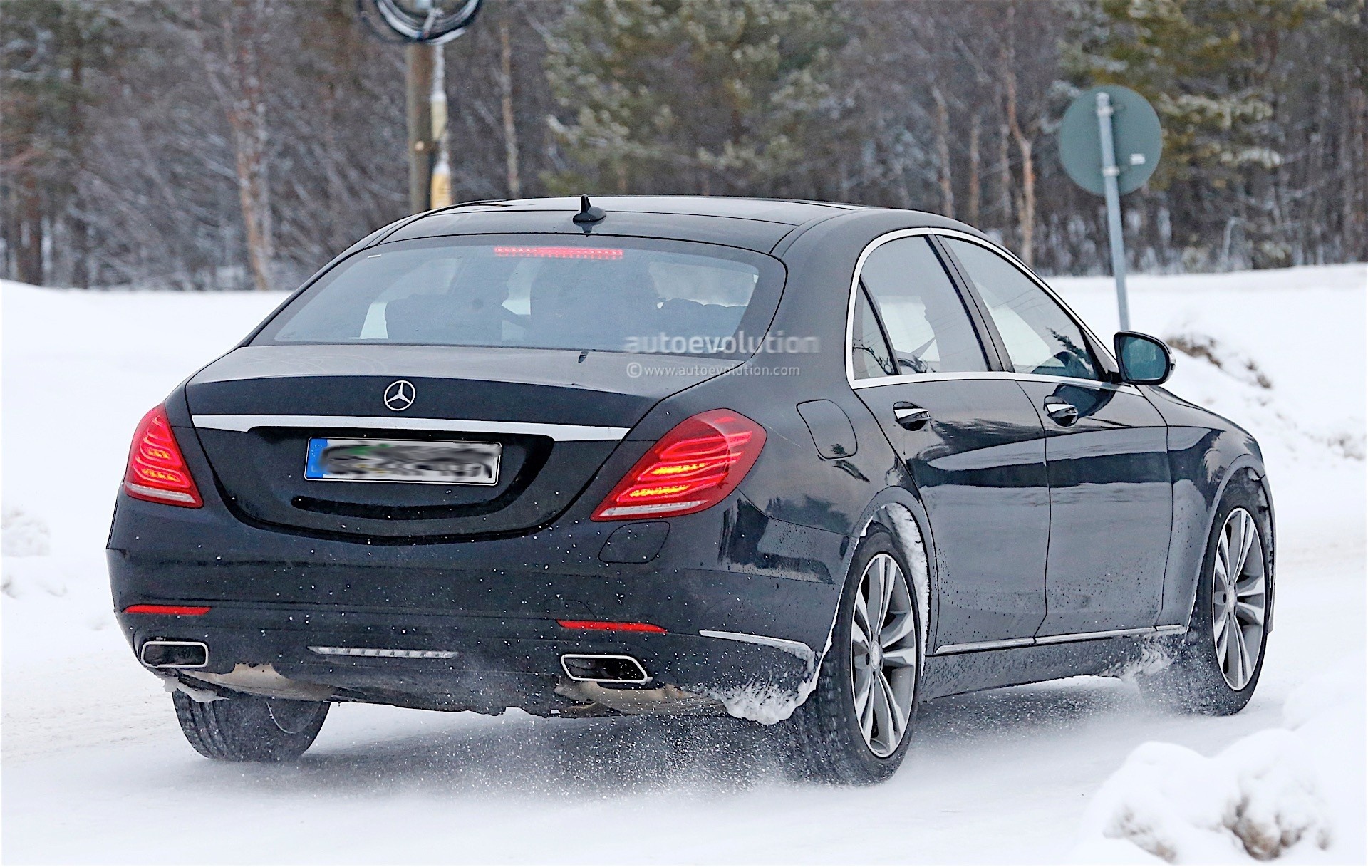 Mercedes-Benz S-Class phien ban 2018 lo anh hinh anh