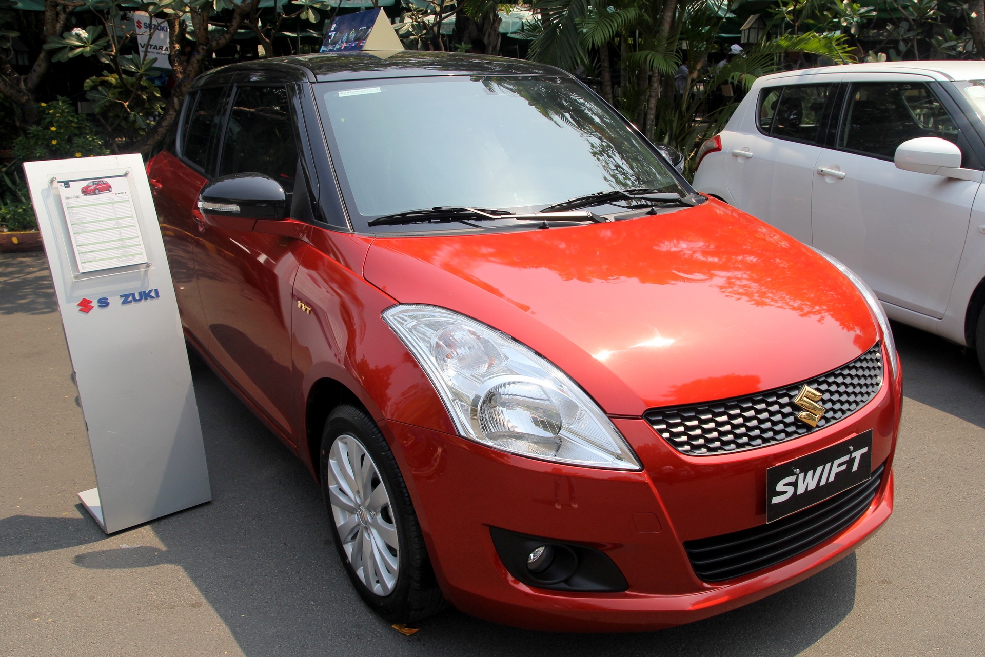 Suzuki,  Suzuki Viet Nam,  Suzuki Swift,  cau lac bo Suzuki Swift Sai Gon,  citycar,  xe co nho,  xe gia re anh 1