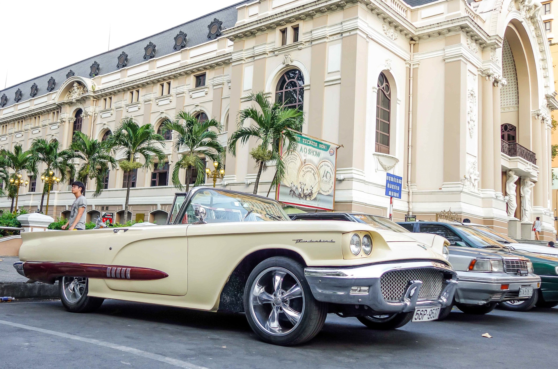 Ford Thunderbird,  xe the thao,  xe co,  xe co Sai Gon,  xe mui tran anh 3