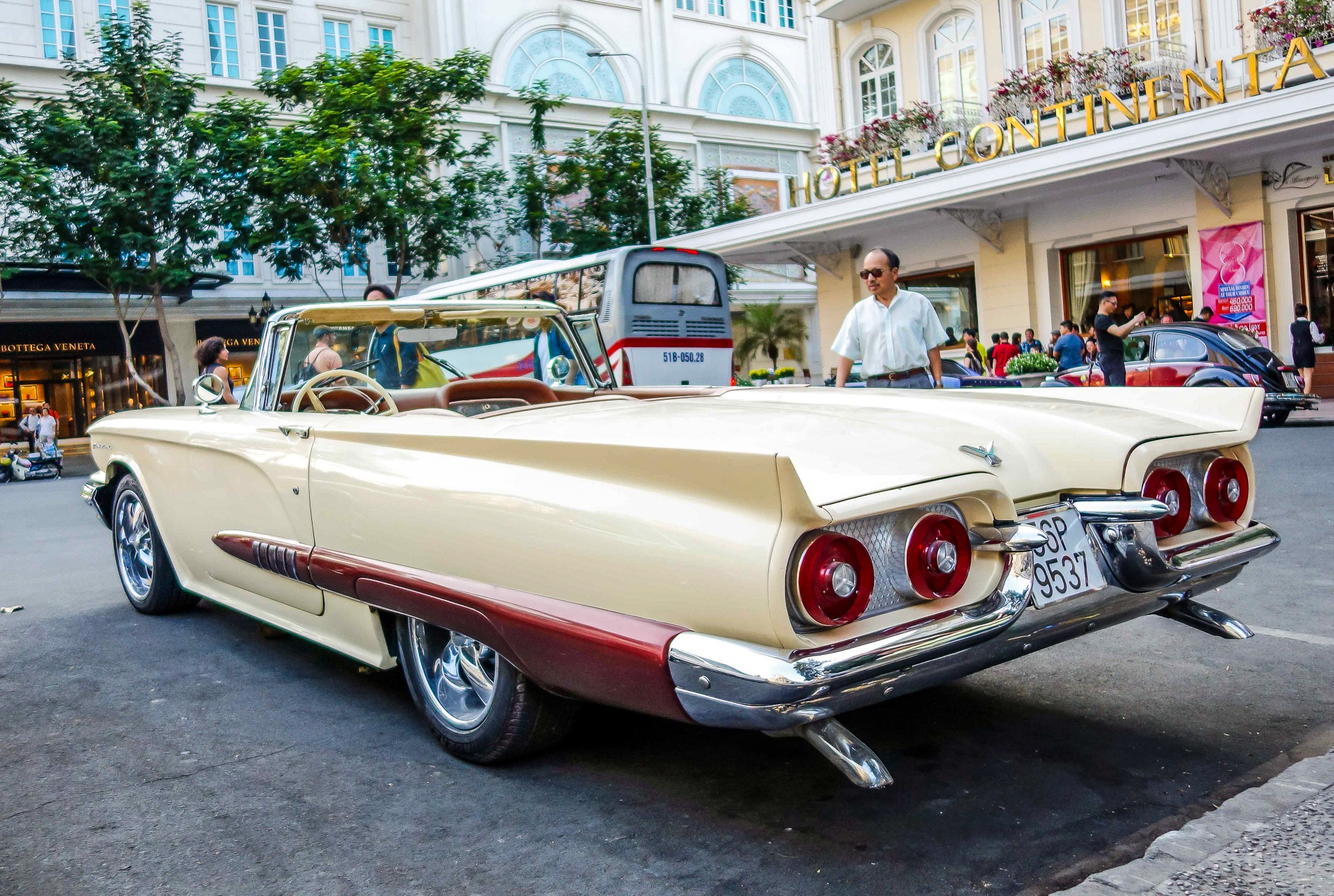 Ford Thunderbird,  xe the thao,  xe co,  xe co Sai Gon,  xe mui tran anh 5