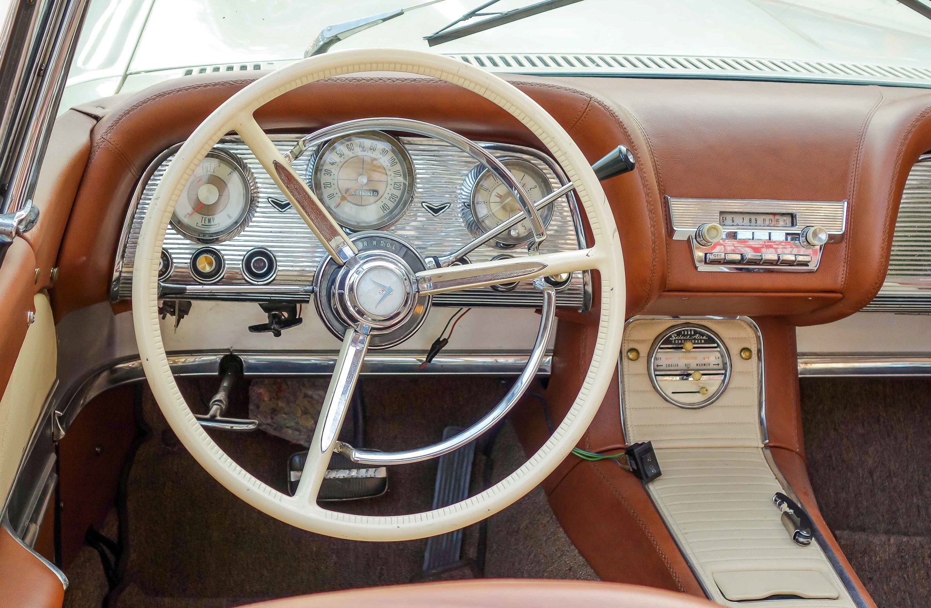 Ford Thunderbird,  xe the thao,  xe co,  xe co Sai Gon,  xe mui tran anh 7