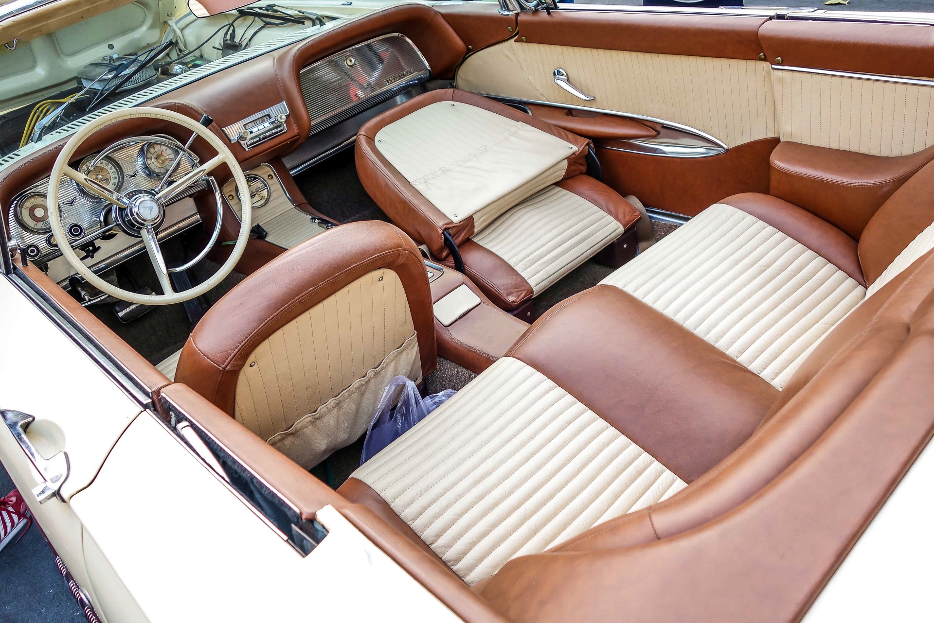 Ford Thunderbird,  xe the thao,  xe co,  xe co Sai Gon,  xe mui tran anh 8