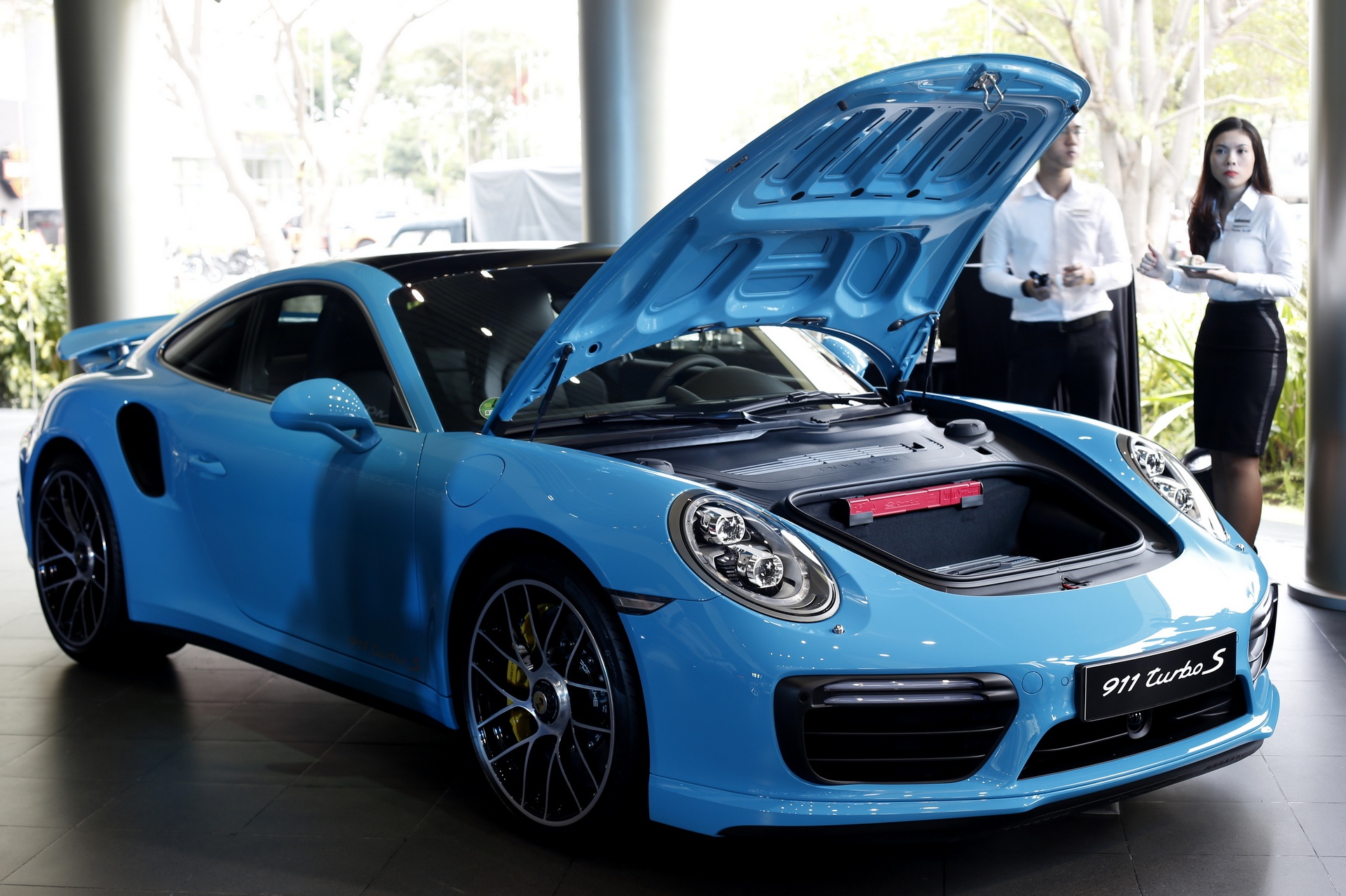 Porsche 911 Turbo S,  sieu xe Porsche,  Porsche dat nhat Viet Nam,  Porsche 911 doi moi,  ra mat Porsche 911 tai Viet Nam anh 10