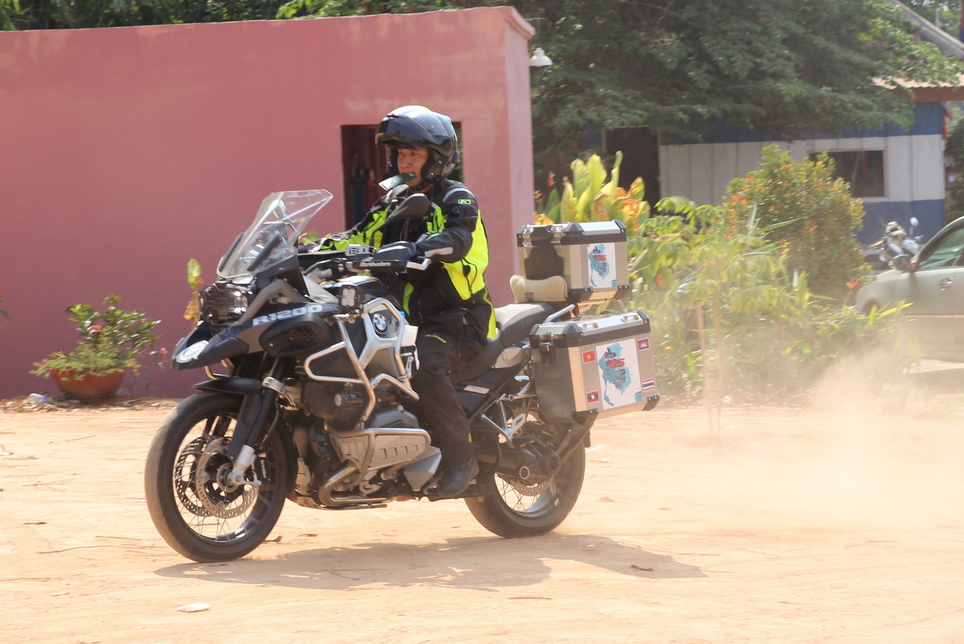 dua xe SBK,  World Superbike,  BMW GS Vietnam,  BMW Motorad,  xe duong truong,  adventure,  phuot,  di tour,  Campuchia,  Thai Lan anh 9