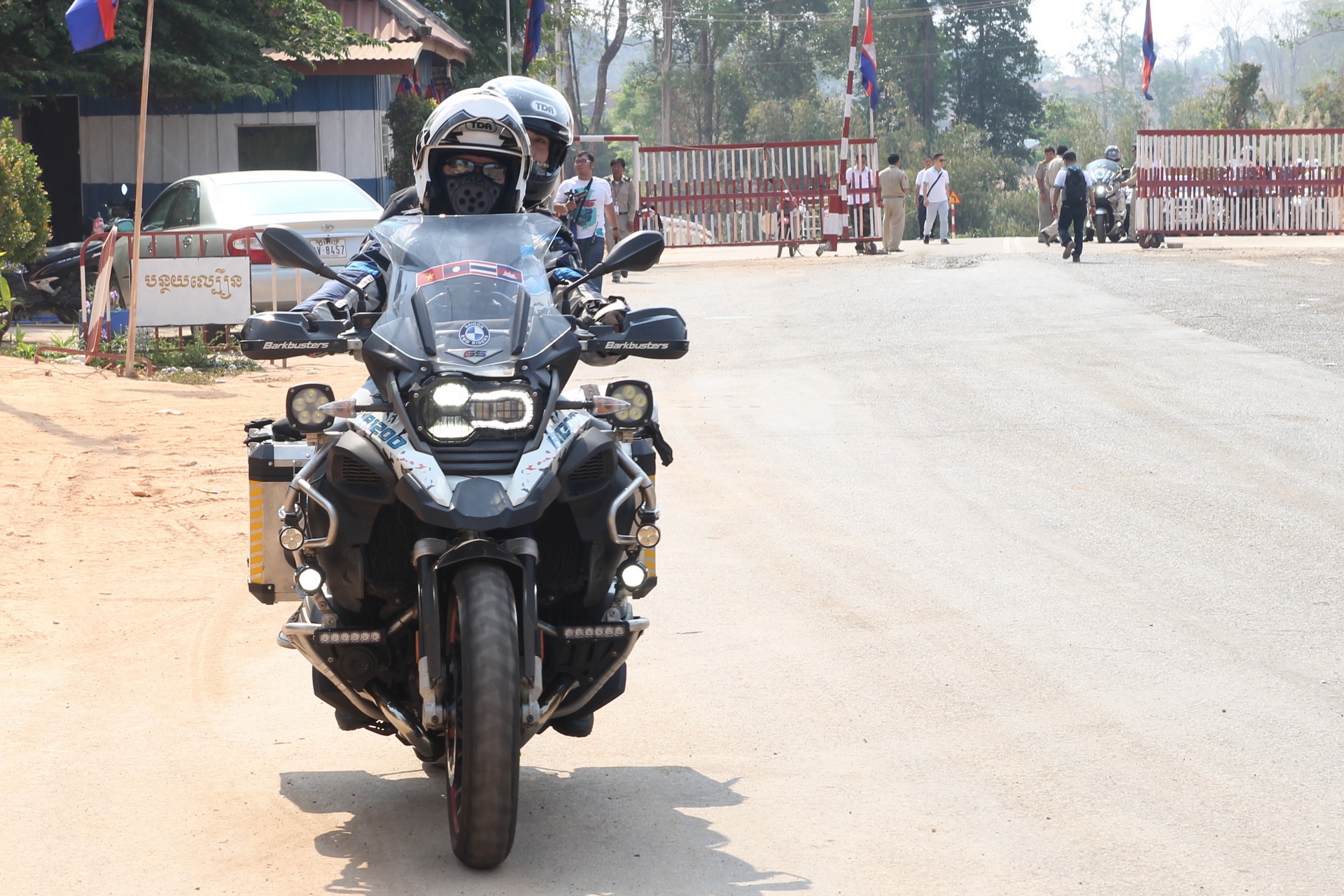 dua xe SBK,  World Superbike,  BMW GS Vietnam,  BMW Motorad,  xe duong truong,  adventure,  phuot,  di tour,  Campuchia,  Thai Lan anh 10