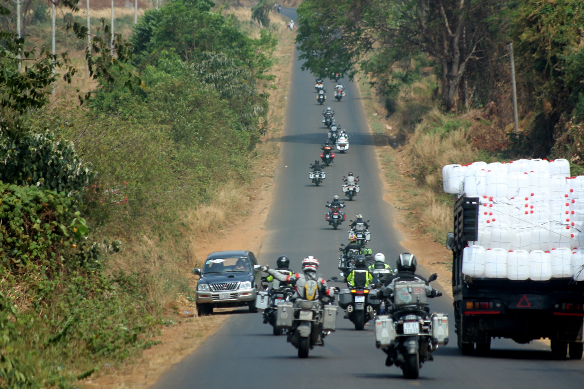 dua xe SBK,  World Superbike,  BMW GS Vietnam,  BMW Motorad,  xe duong truong,  adventure,  phuot,  di tour,  Campuchia,  Thai Lan anh 2