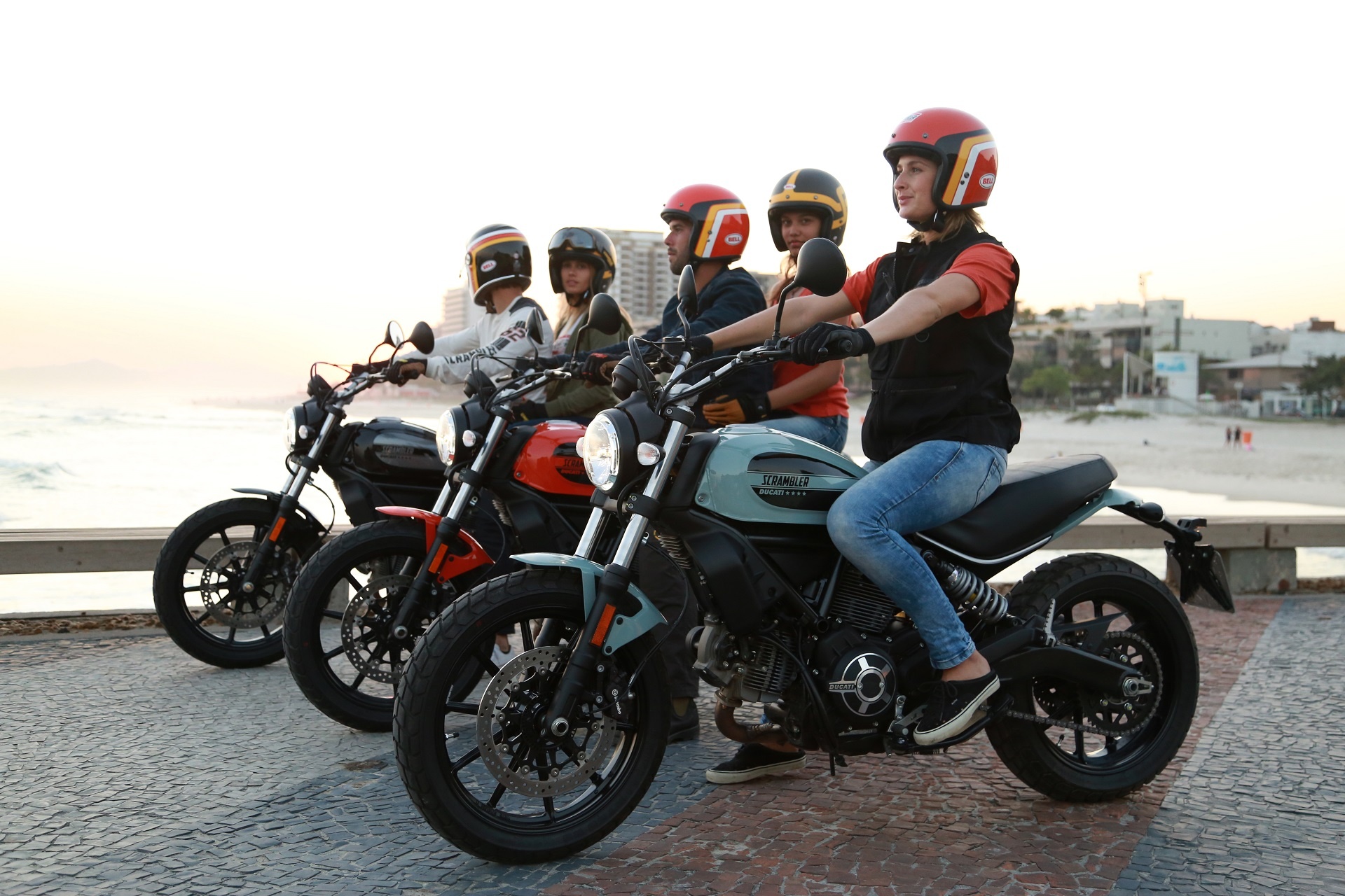 Xe con tay co nho Ducati Scrambler Sixty2 anh 1