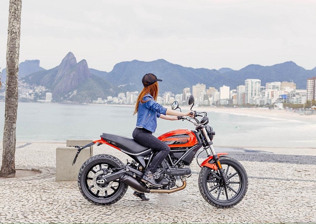 Xe con tay co nho Ducati Scrambler Sixty2 anh 3