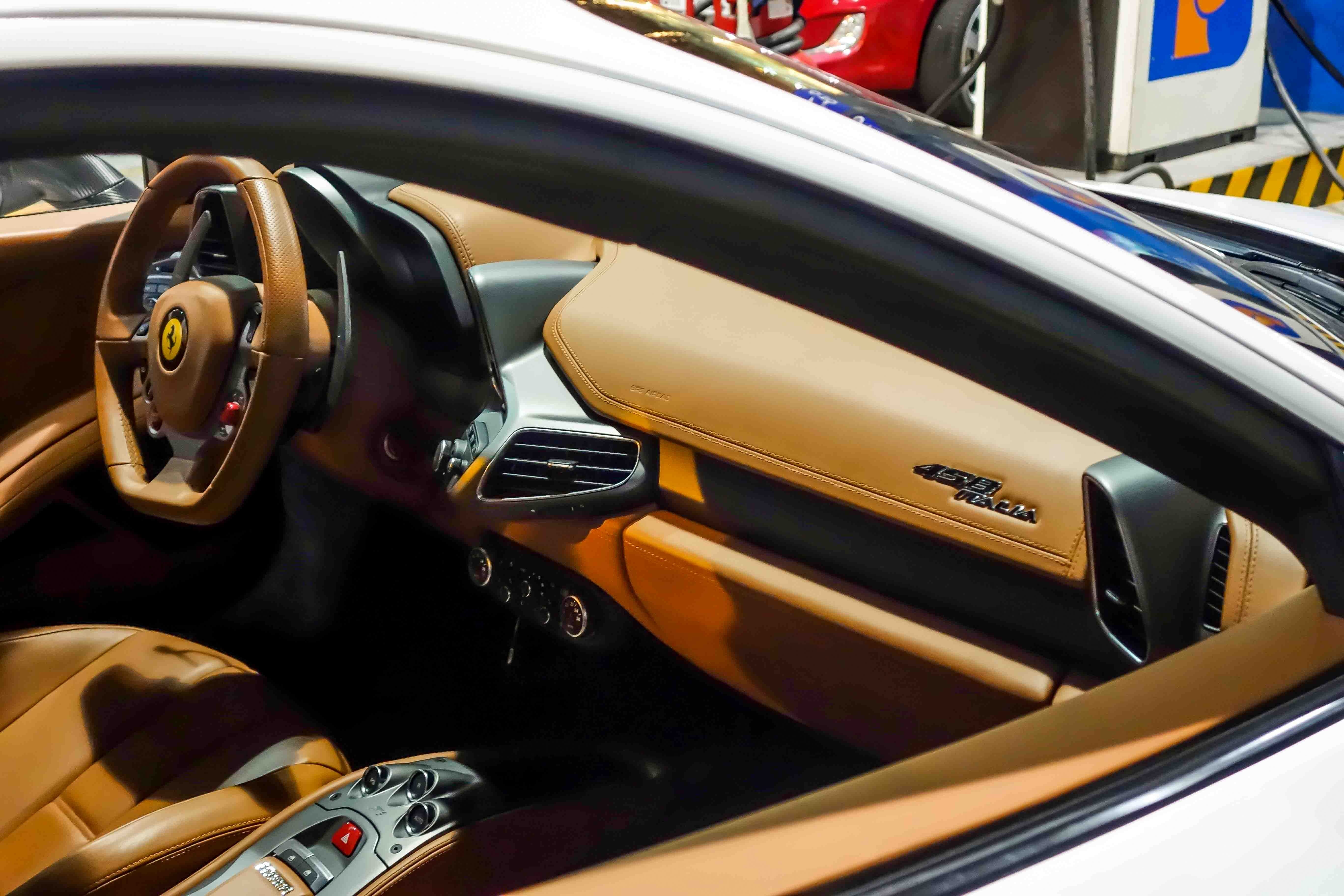 Ferrari 458 Italia cua thieu gia Phan Thanh anh 10