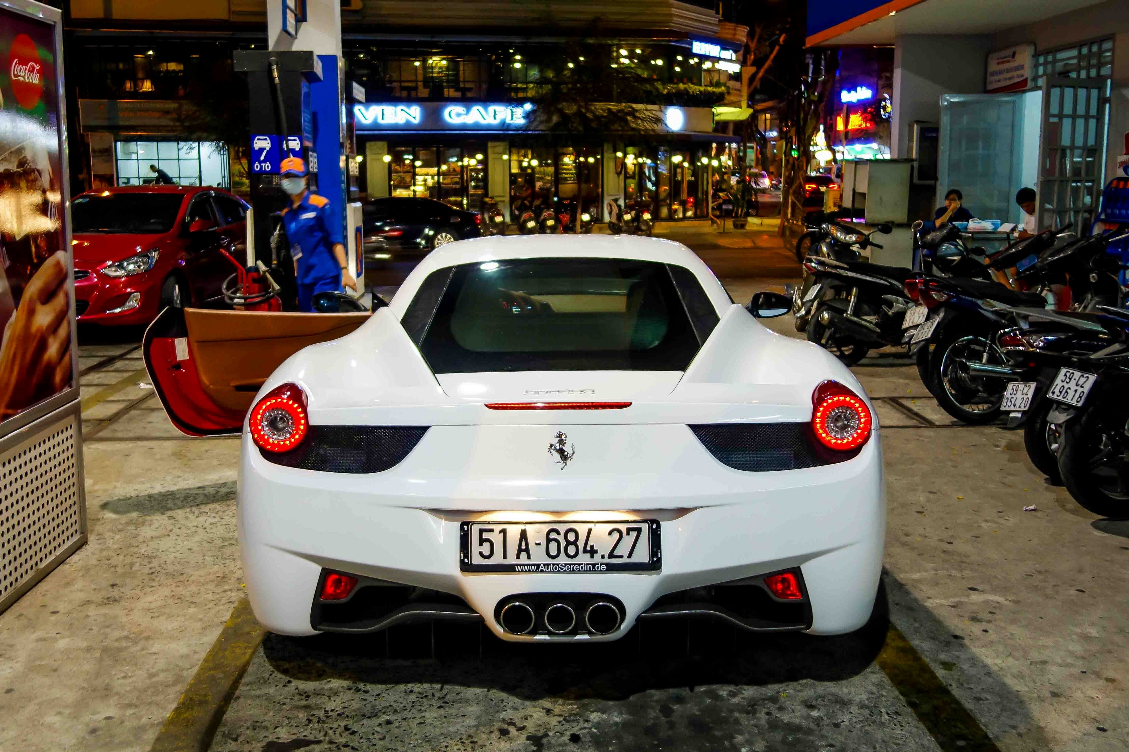 Ferrari 458 Italia cua thieu gia Phan Thanh anh 4