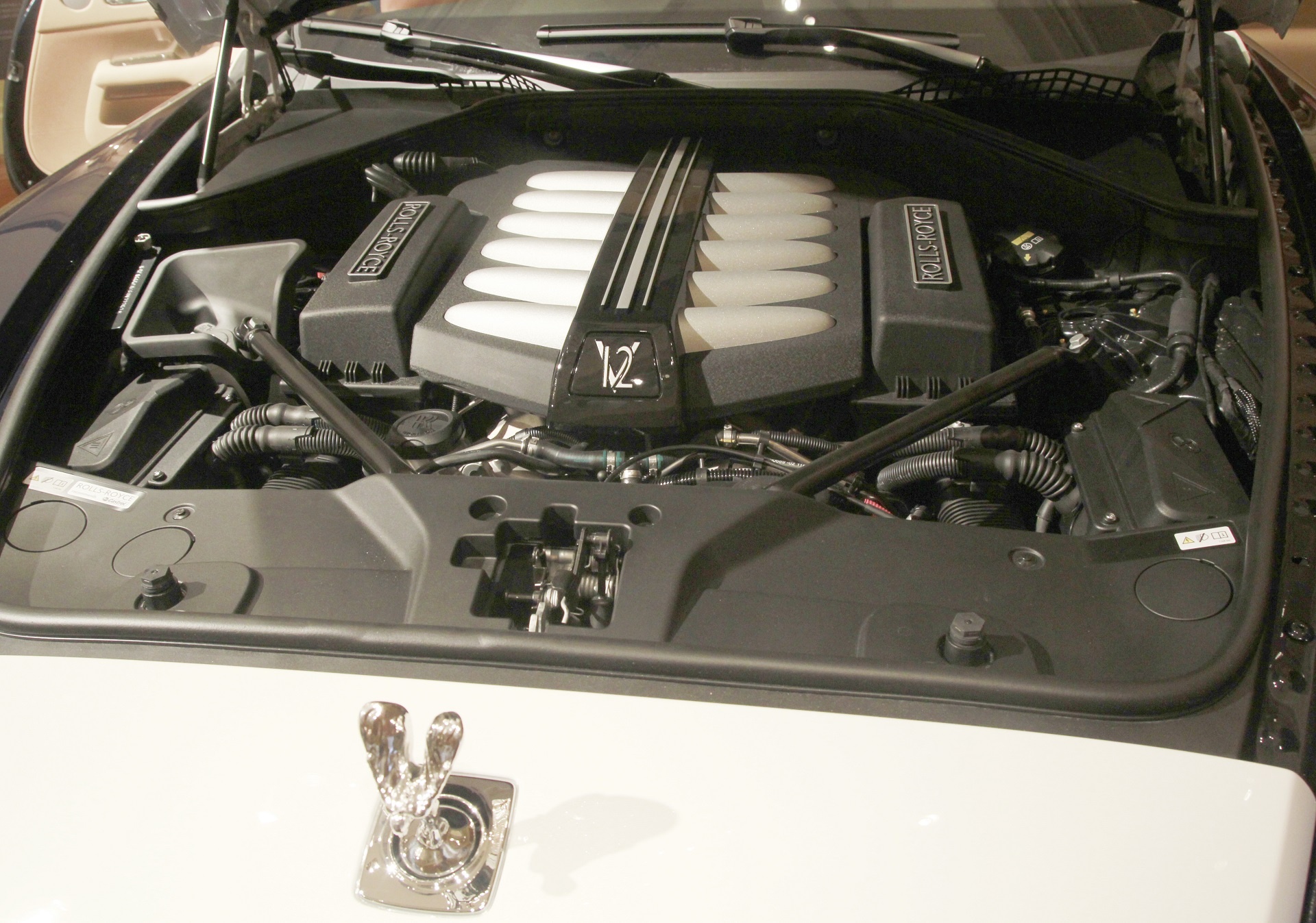 Rolls-Royce Wraith dau tien tai TP HCM anh 4