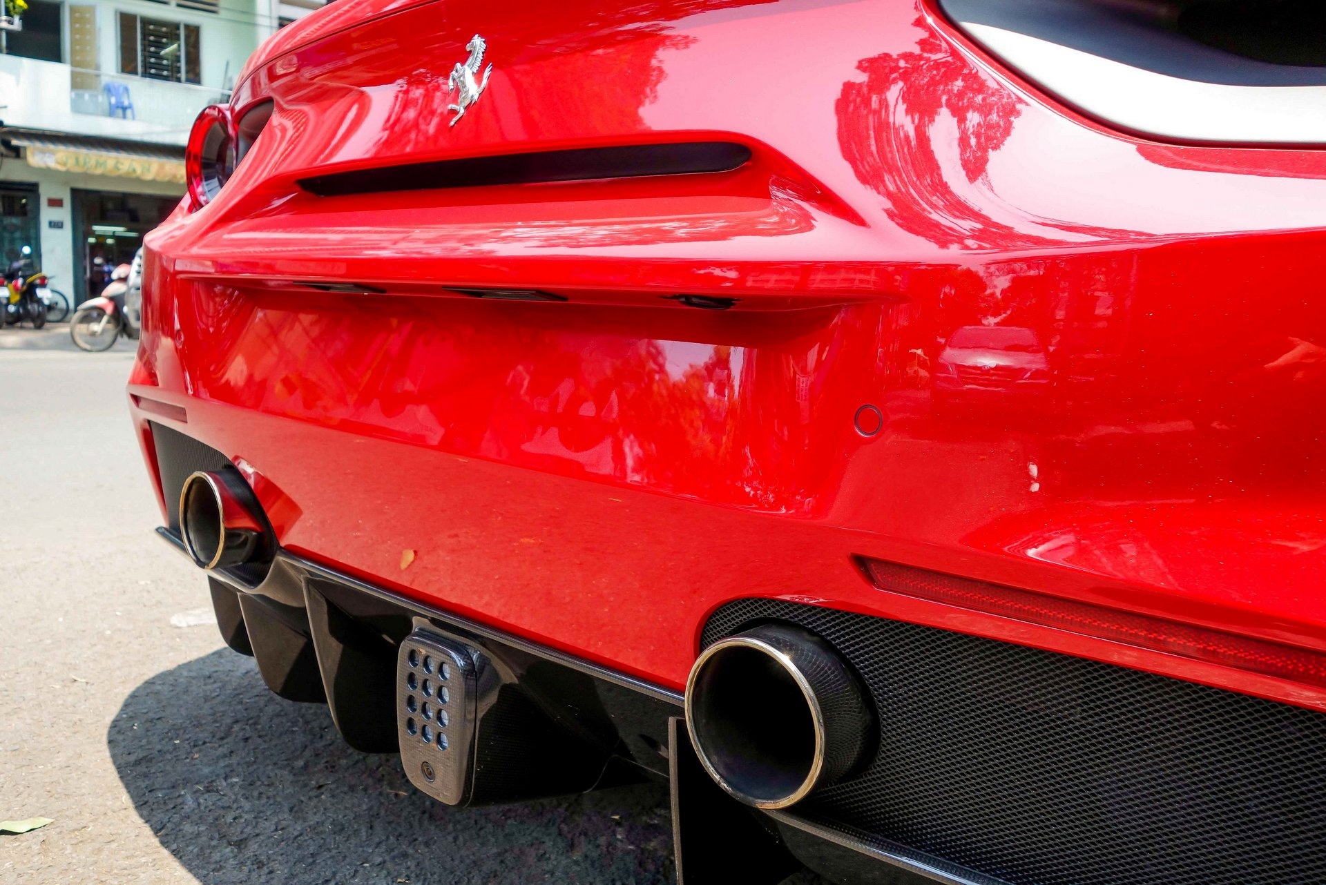 Ferrari 488 GTB dau tien Viet Nam anh 9