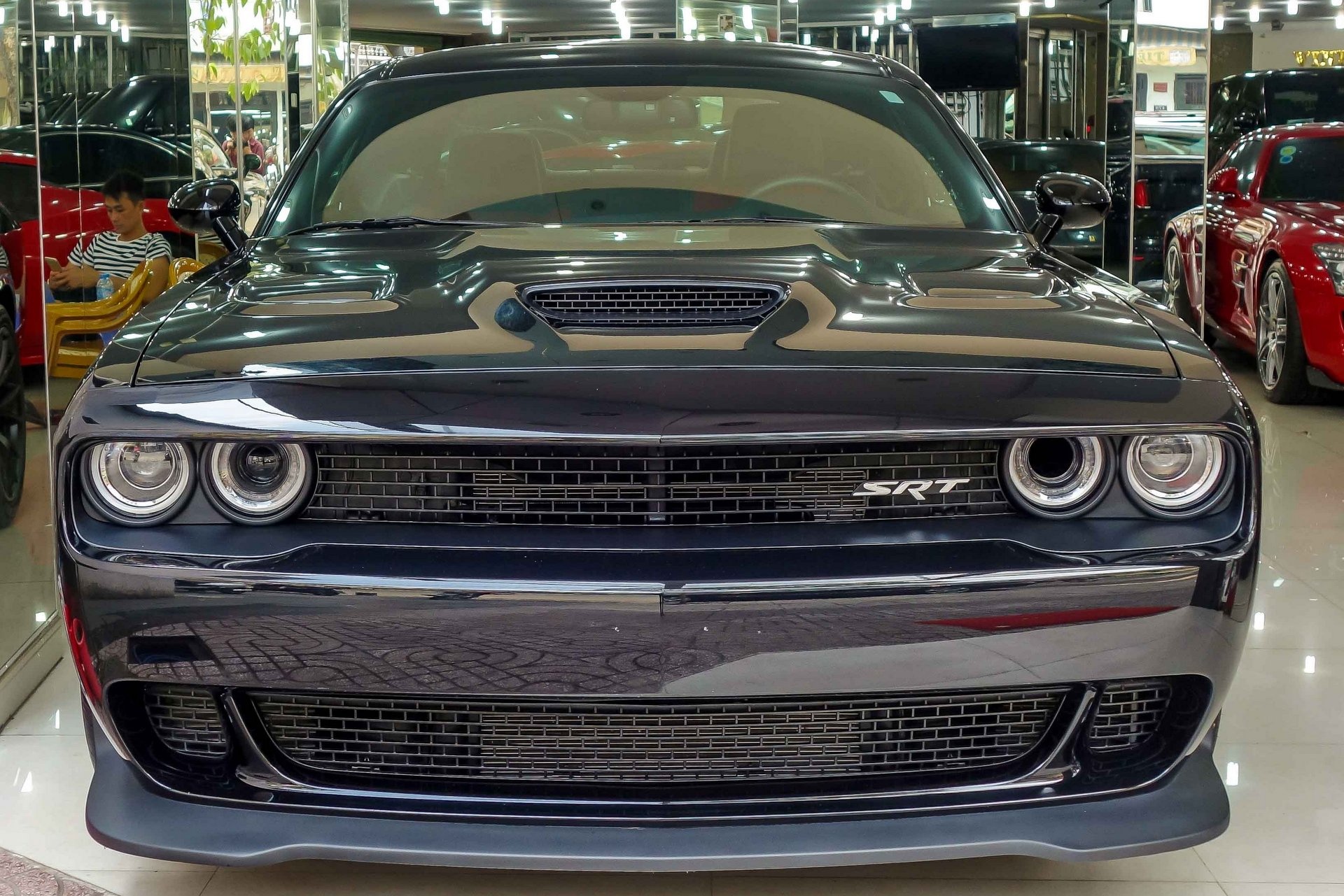 Challenger SRT-8 Hellcat đầu tiên tại Việt Nam ảnh 1 Challenger SRT-8 Hellcat dau tien tai Viet Nam anh 1