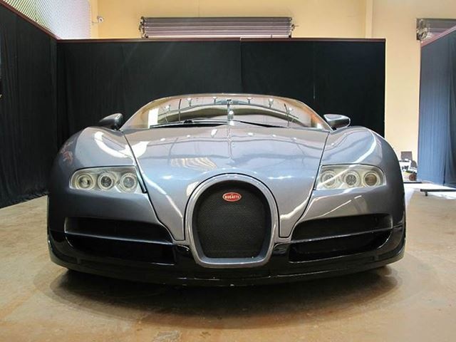Sieu xe Bugatti Veyron nhai anh 1
