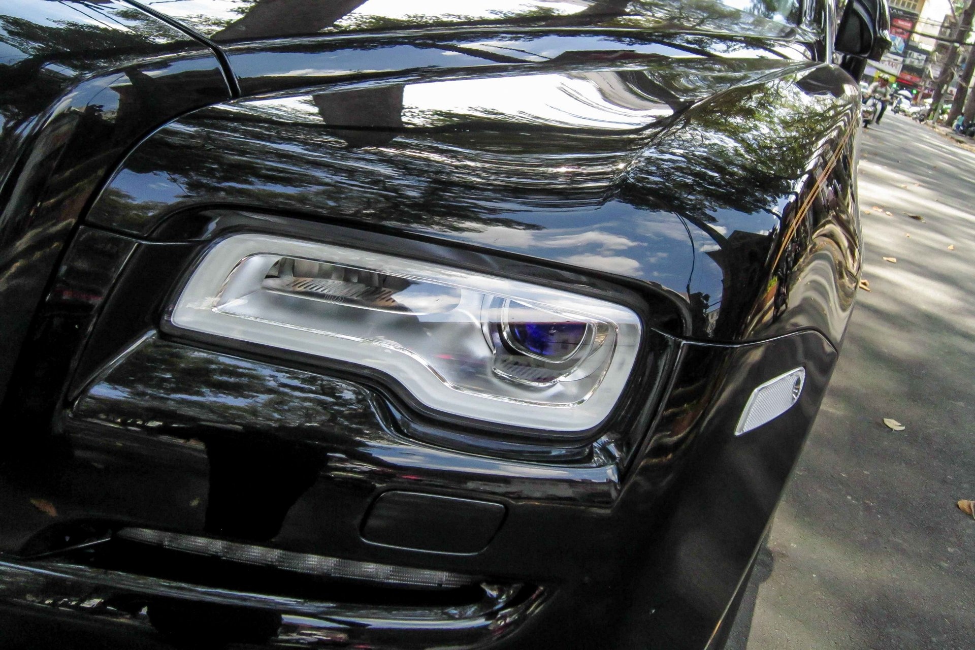 Ghost EWB Series II dau tien ra bien anh 3