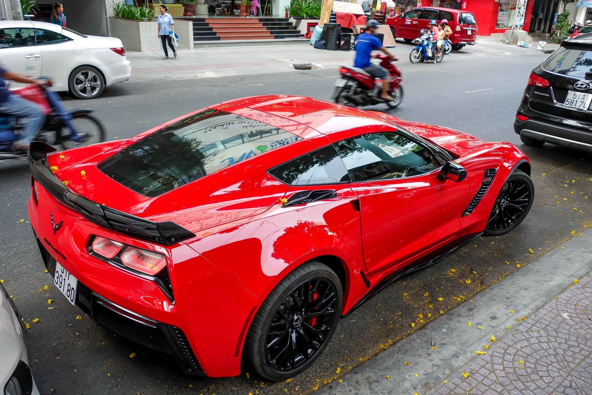 Sieu xe Chevrolet Corvette Z06 ra bien so anh 6