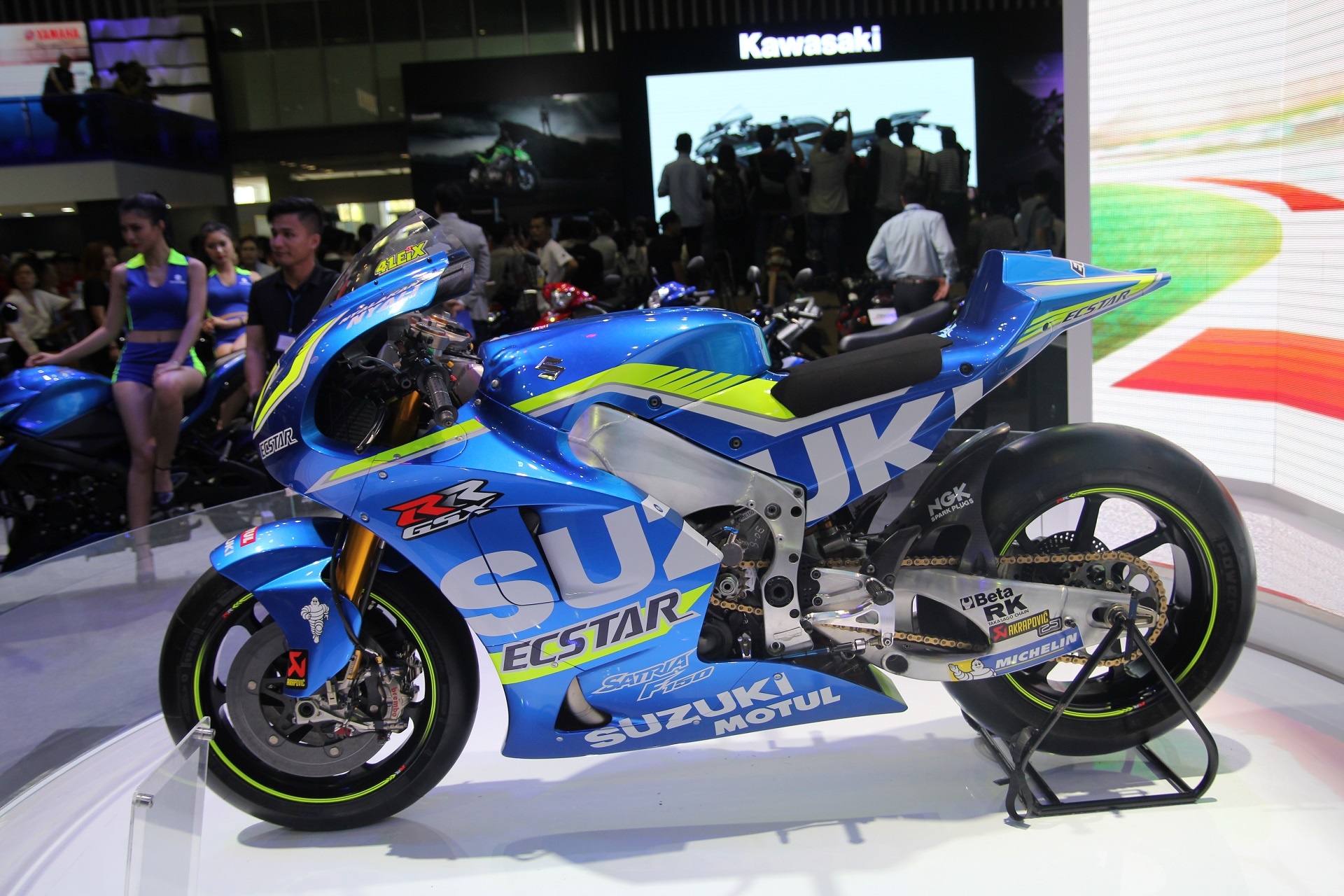 Suzuki GSX-RR tai Vietnam Motorcycle Show anh 4
