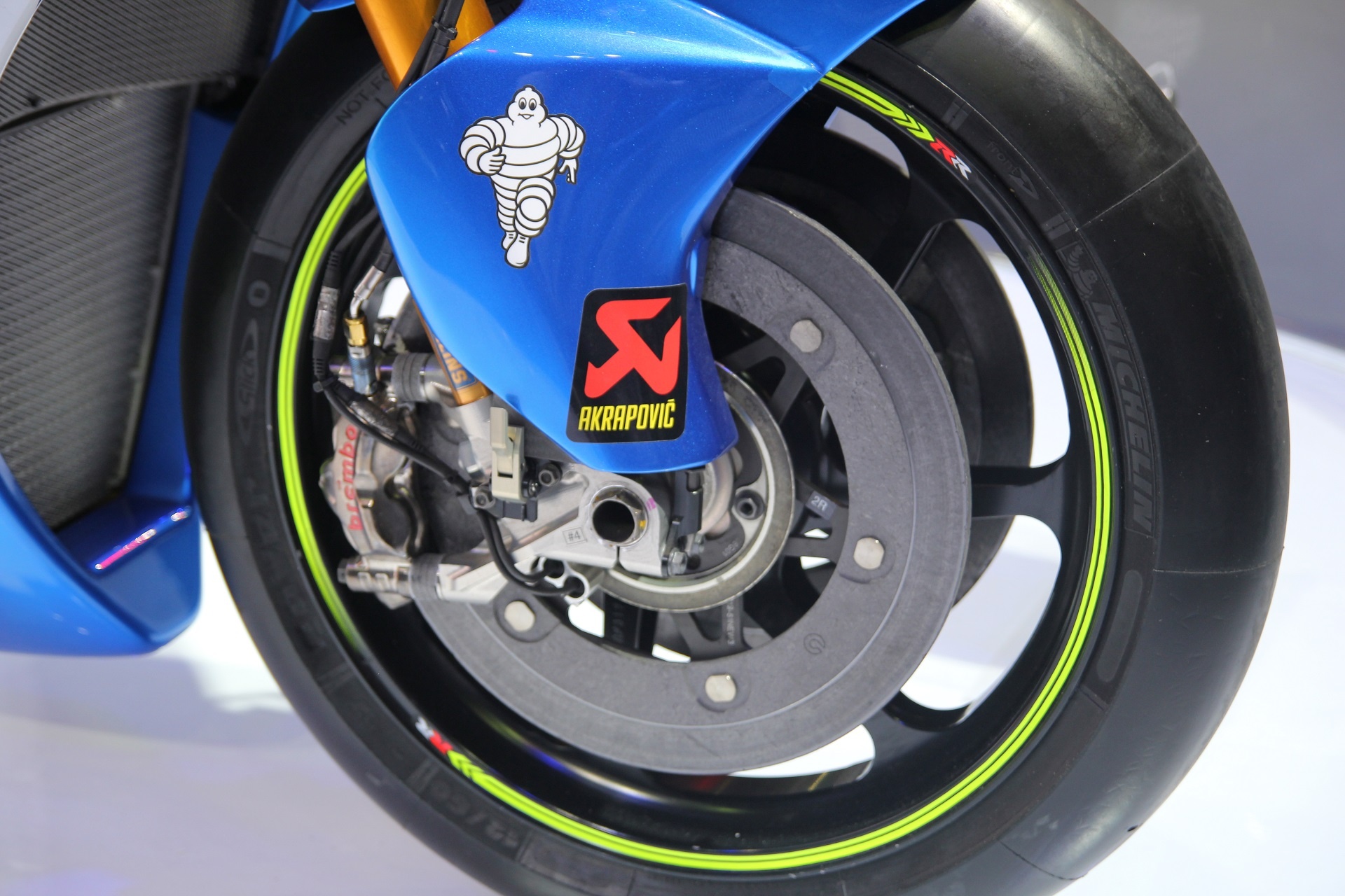 Suzuki GSX-RR tai Vietnam Motorcycle Show anh 6