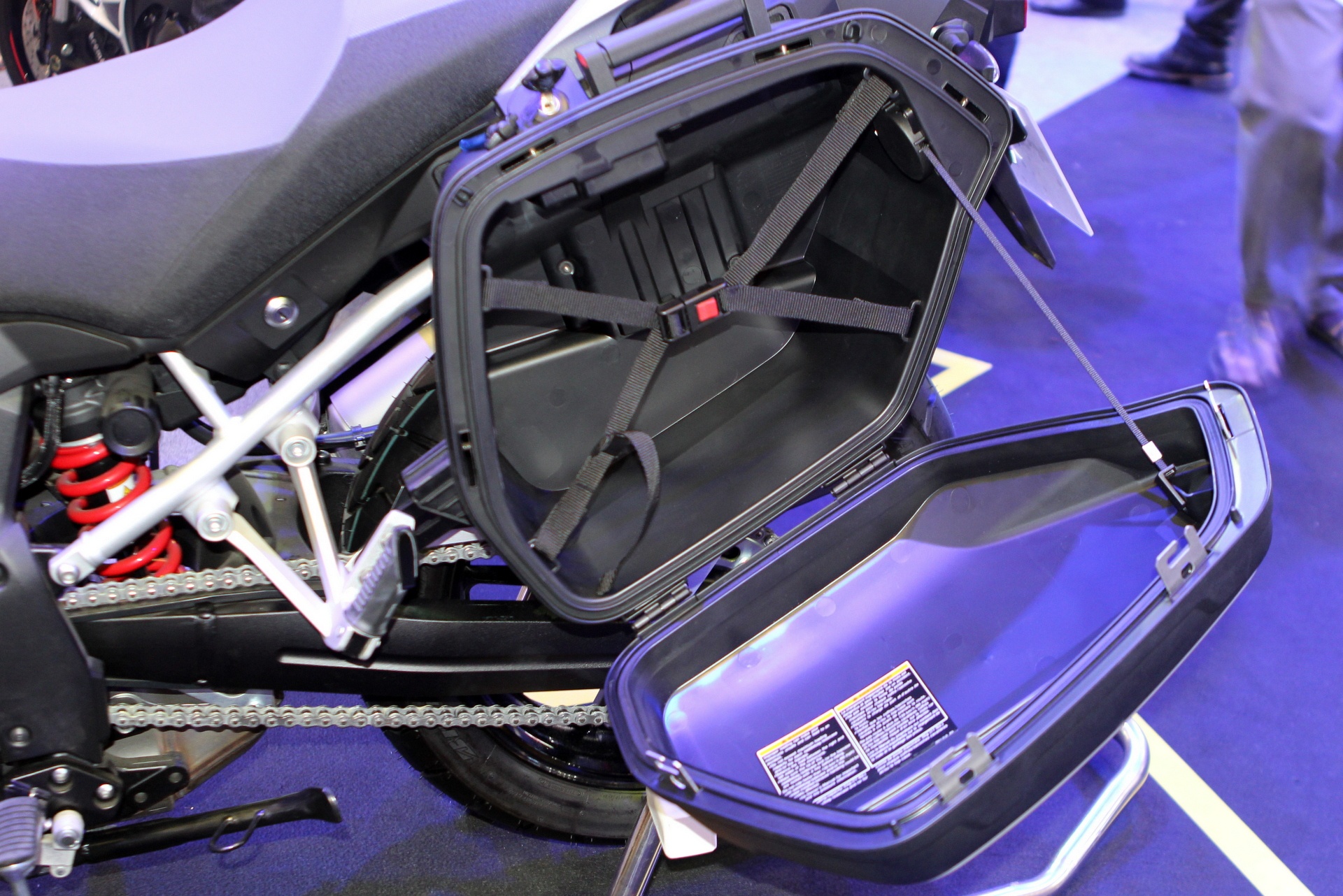 Suzuki V-Strom 1000 tai Viet Nam anh 6