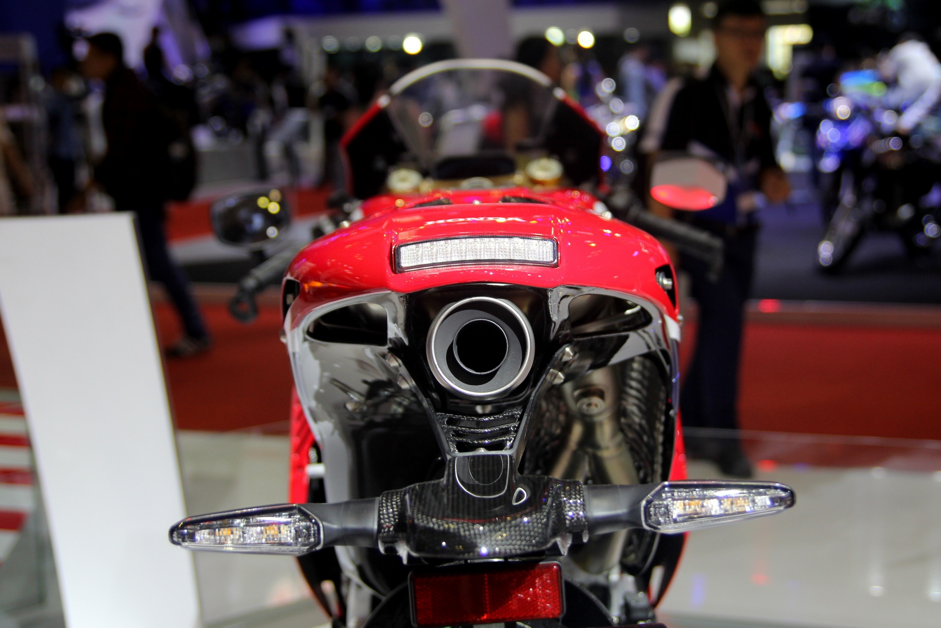 Sieu moto Honda RC213V-S tai Viet Nam anh 9