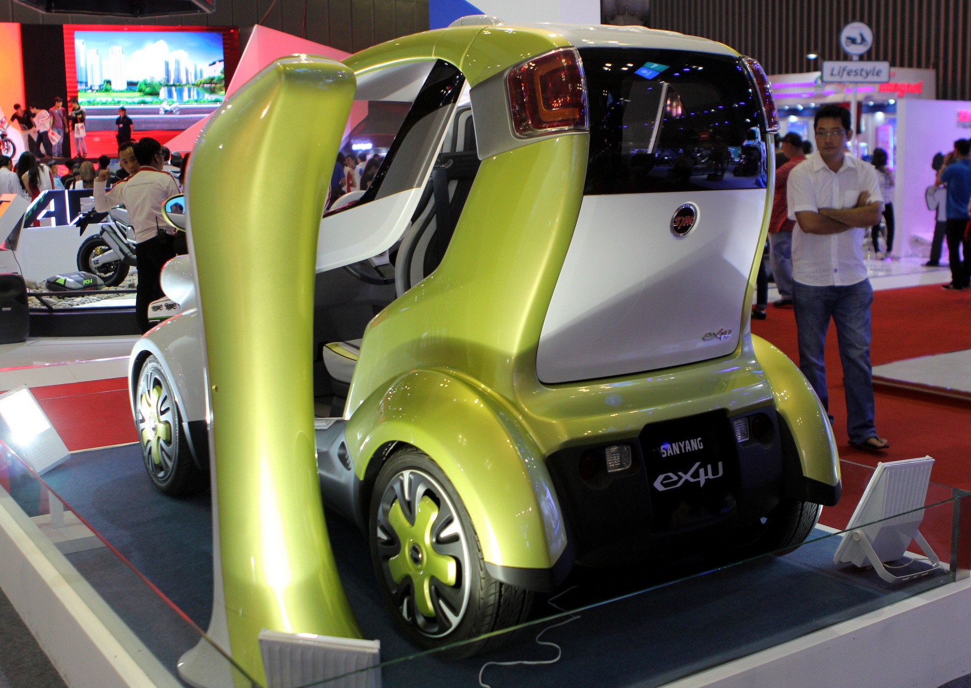 Oto dien cua SYM tai Viet Nam anh 10