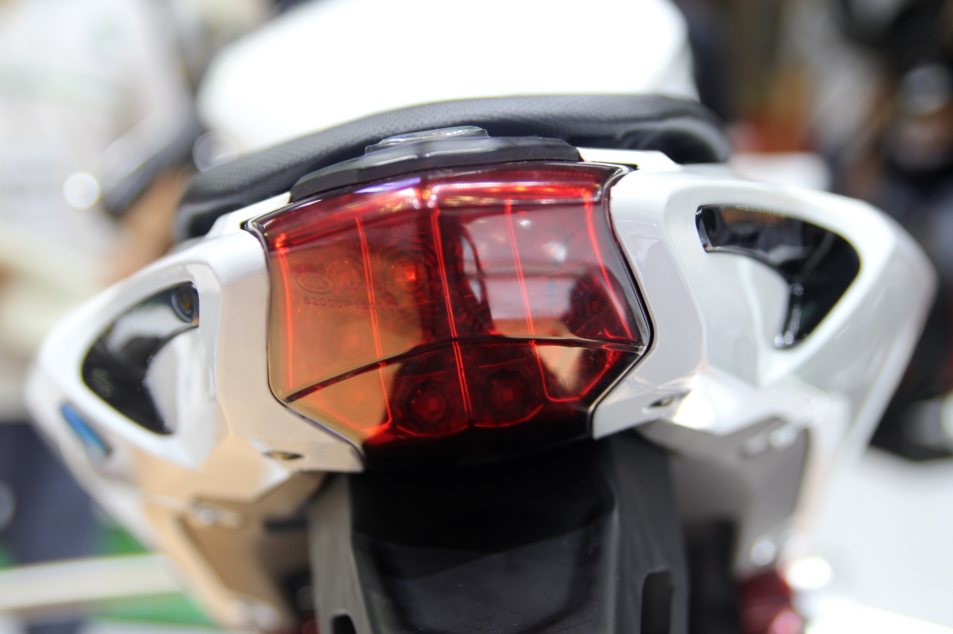 Xe con tay Benelli Tornado 302 ra mat tai Viet Nam anh 11