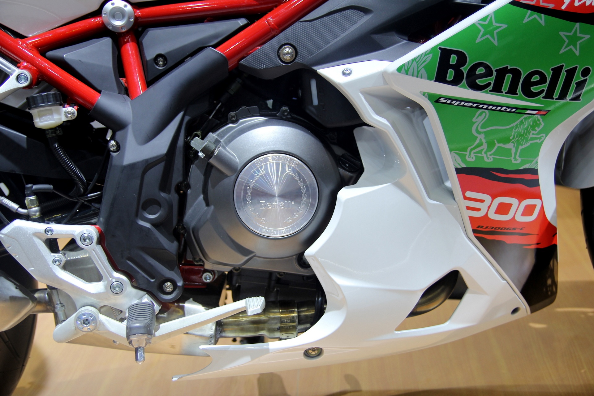 Xe con tay Benelli Tornado 302 ra mat tai Viet Nam anh 3