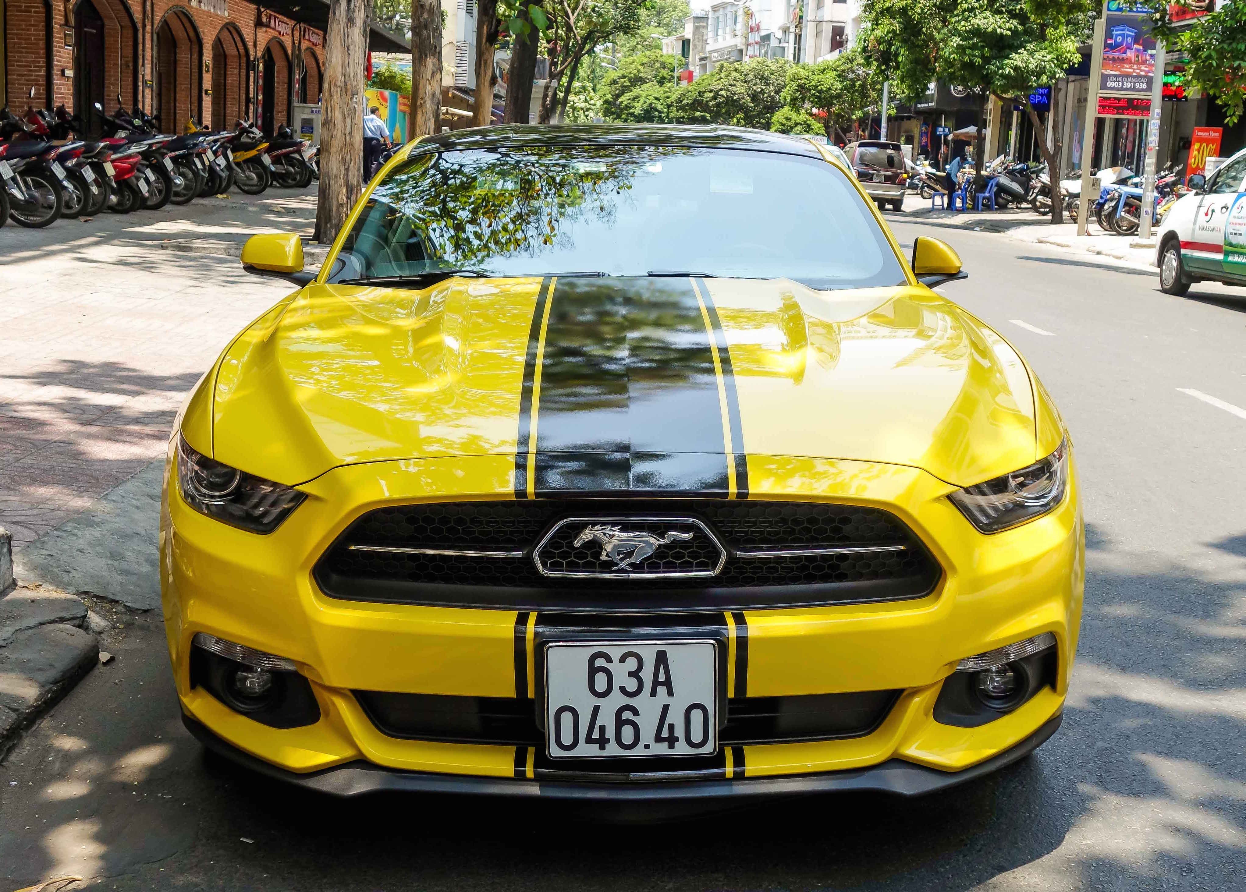 Ford Mustang ban dac biet cua thieu gia Tien Giang hinh anh