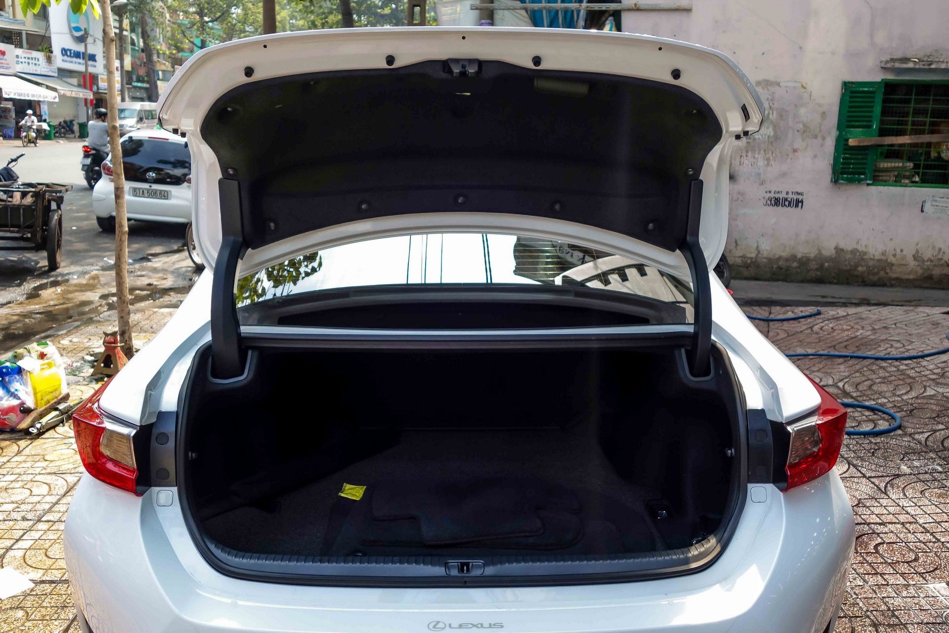 Lexus RC350 F-Sport dau tien tai Viet Nam anh 10