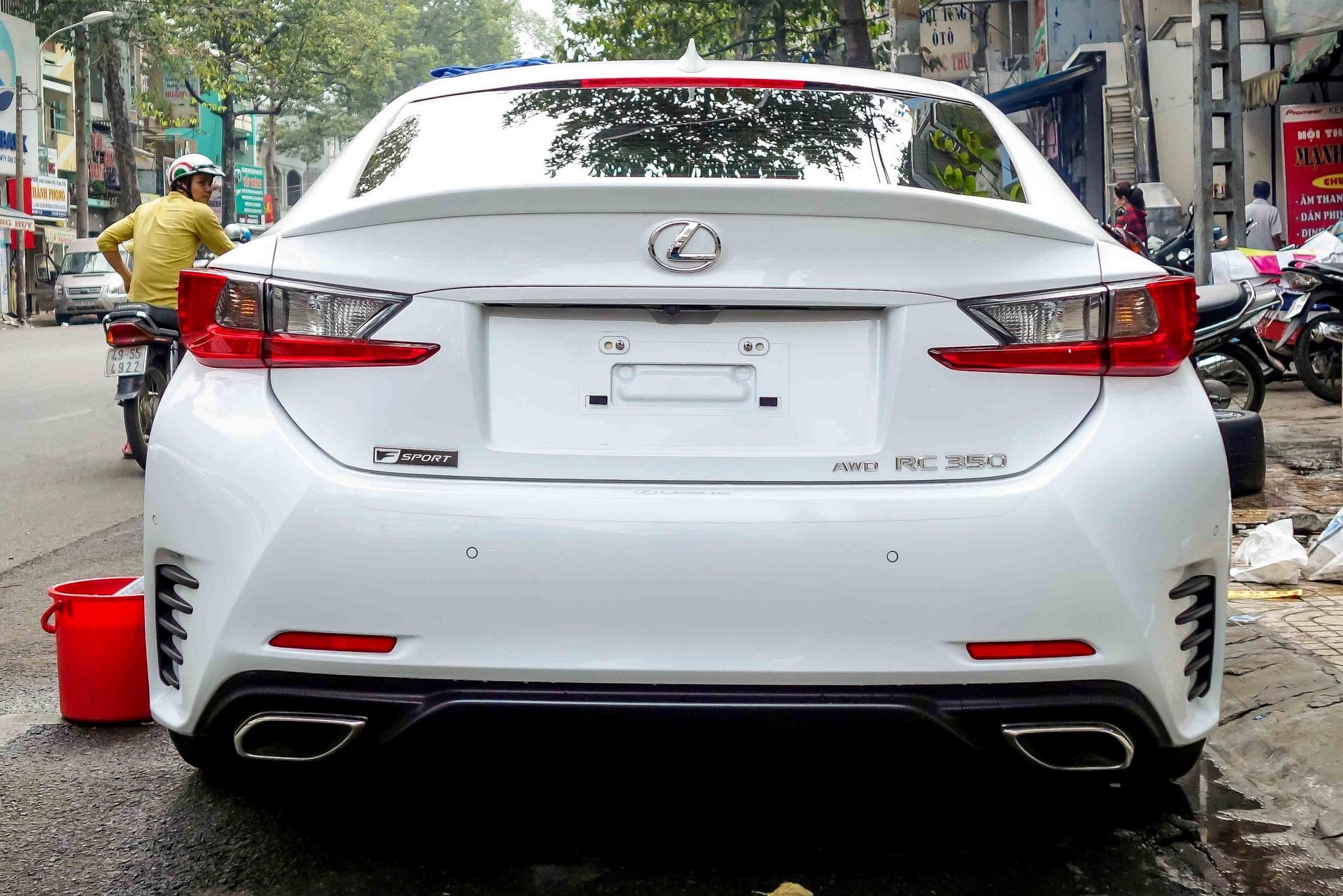 Lexus RC350 F-Sport dau tien tai Viet Nam anh 16
