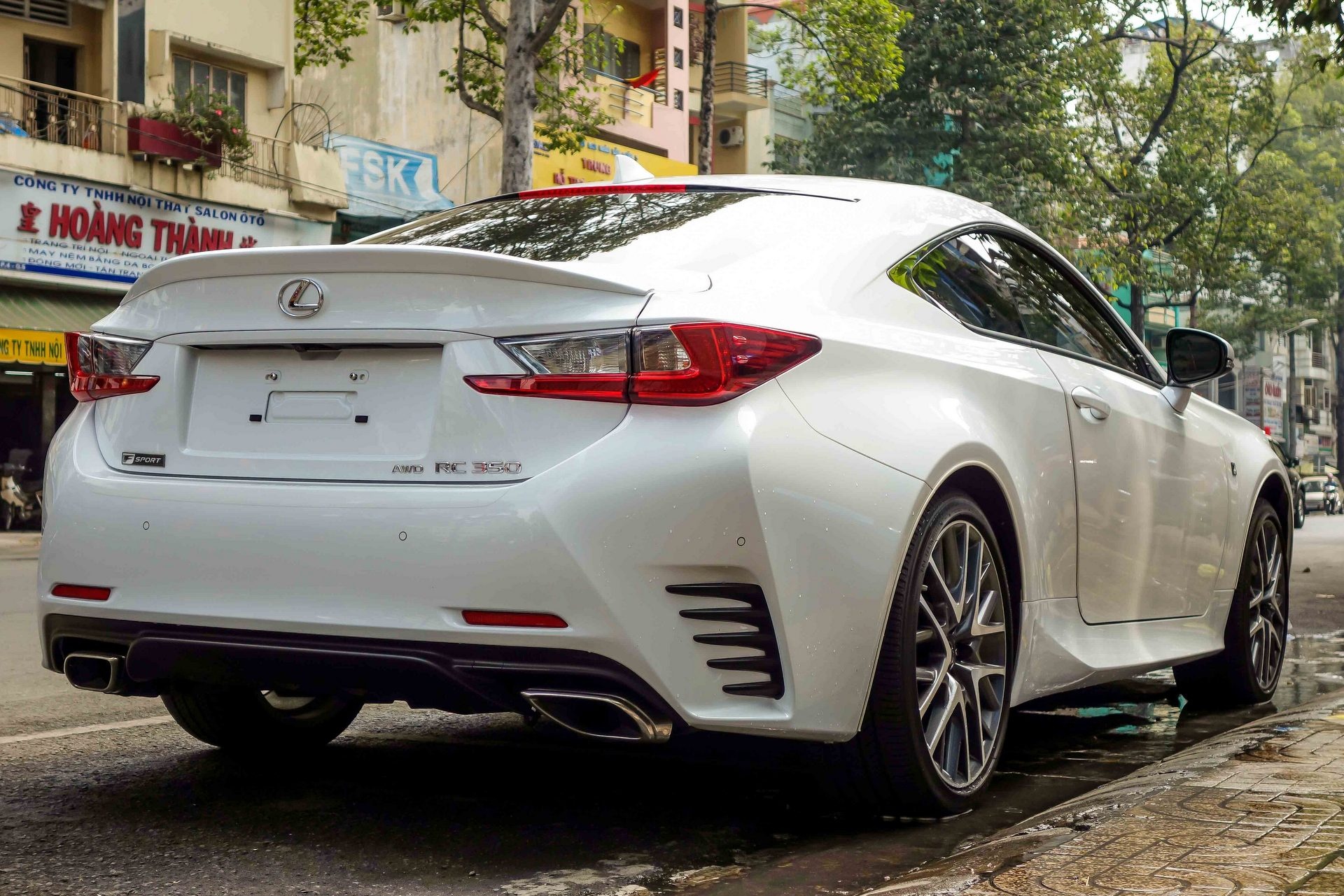 Lexus RC350 F-Sport dau tien tai Viet Nam anh 4