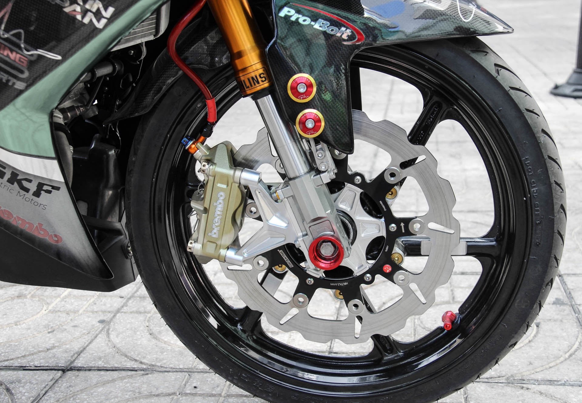 Exciter do carbon o Sai Gon anh 8