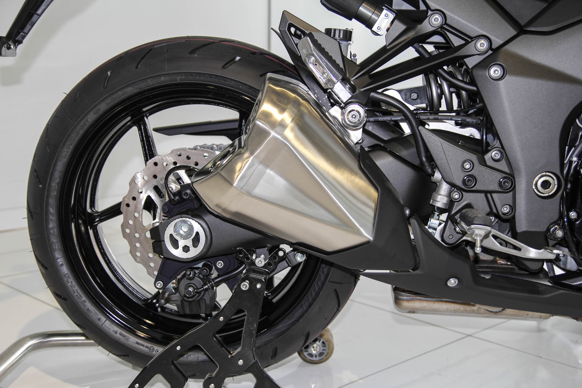 Kawasaki Z1000 SX tại Việt Nam ảnh 7 Kawasaki Z1000 SX tai Viet Nam anh 7