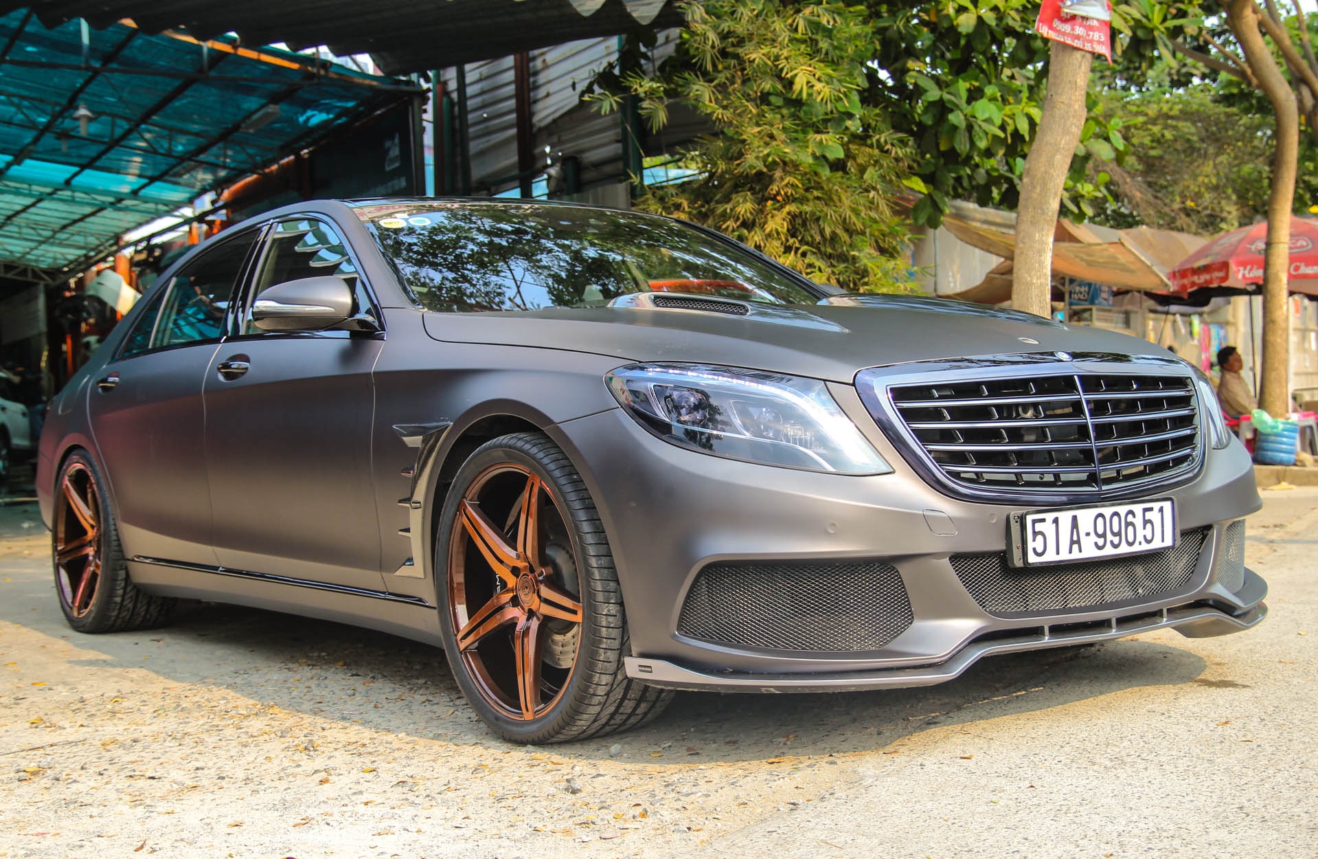 Mercedes S500 o Sai Gon lot xac nho goi do 25.000 USD hinh anh
