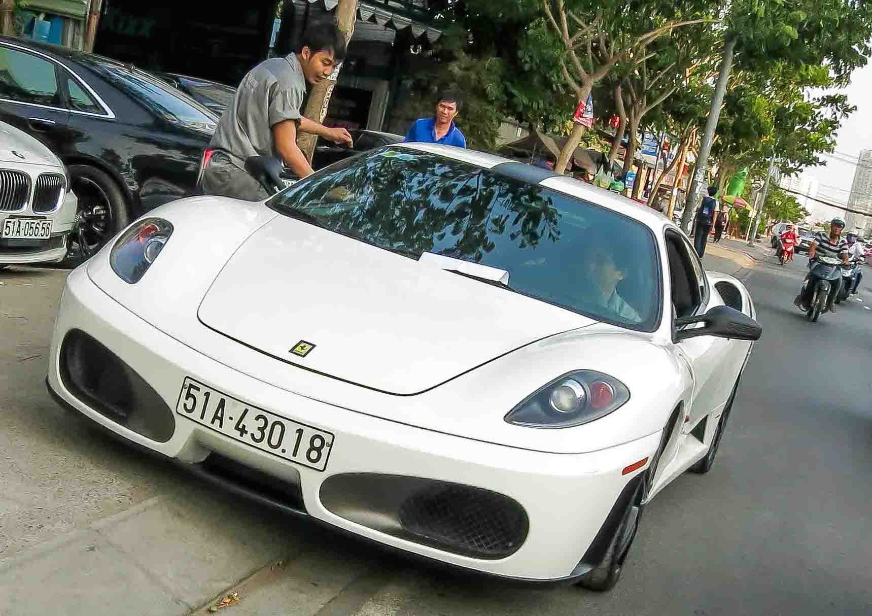 Siêu xe của đại gia Trung Nguyên ảnh 1 Sieu xe cua dai gia Trung Nguyen anh 1