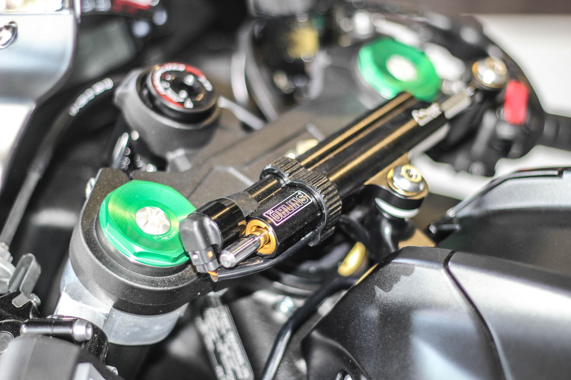Kawasaki ZX-10R màu mới ảnh 7 Kawasaki ZX-10R mau moi anh 7
