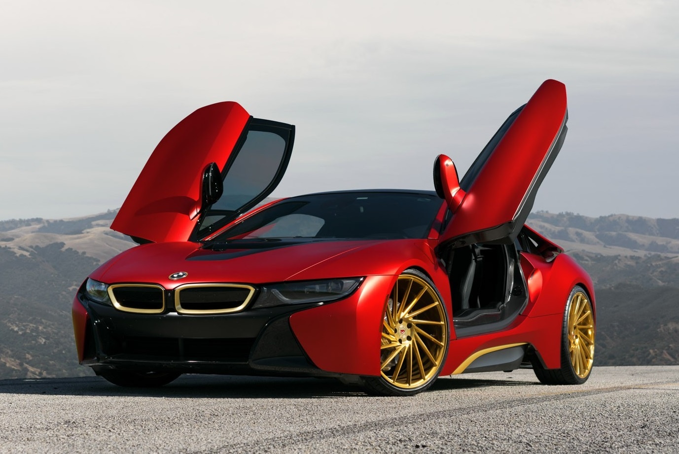 BMW i8 do phong cach Iron Man hinh anh
