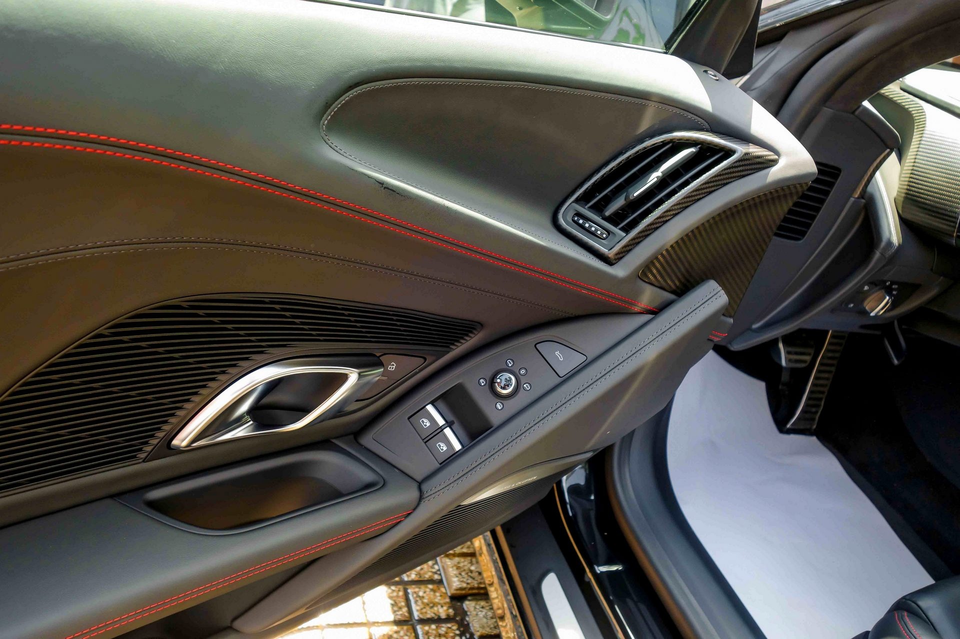 Sieu xe Audi R8 V10 Plus 2016 anh 9