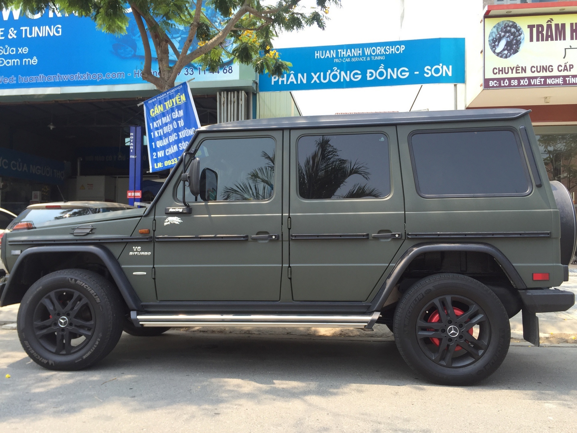 Mercedes G300 do o Da Nang anh 4