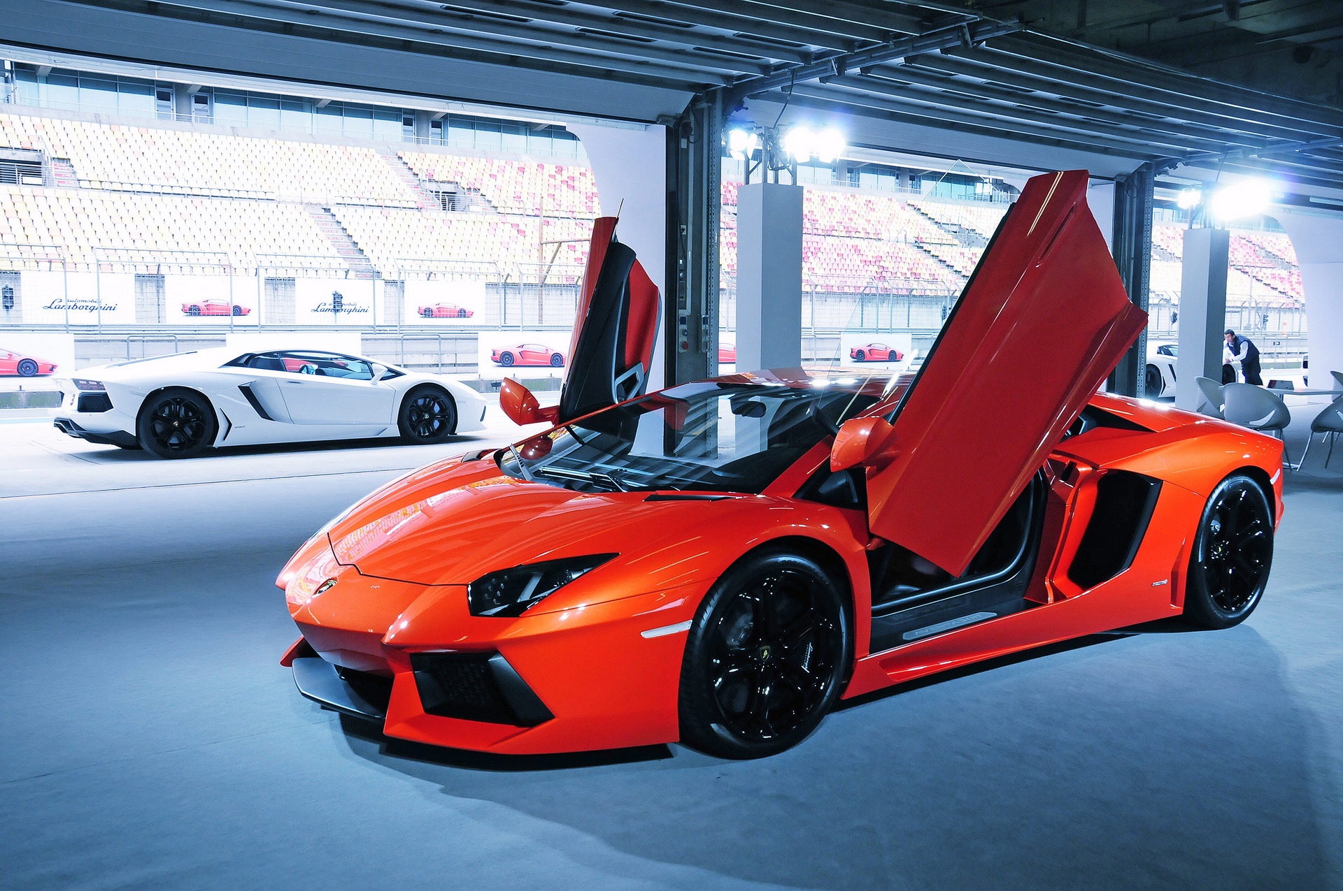Gia sieu xe Aventador Viet Nam anh 1
