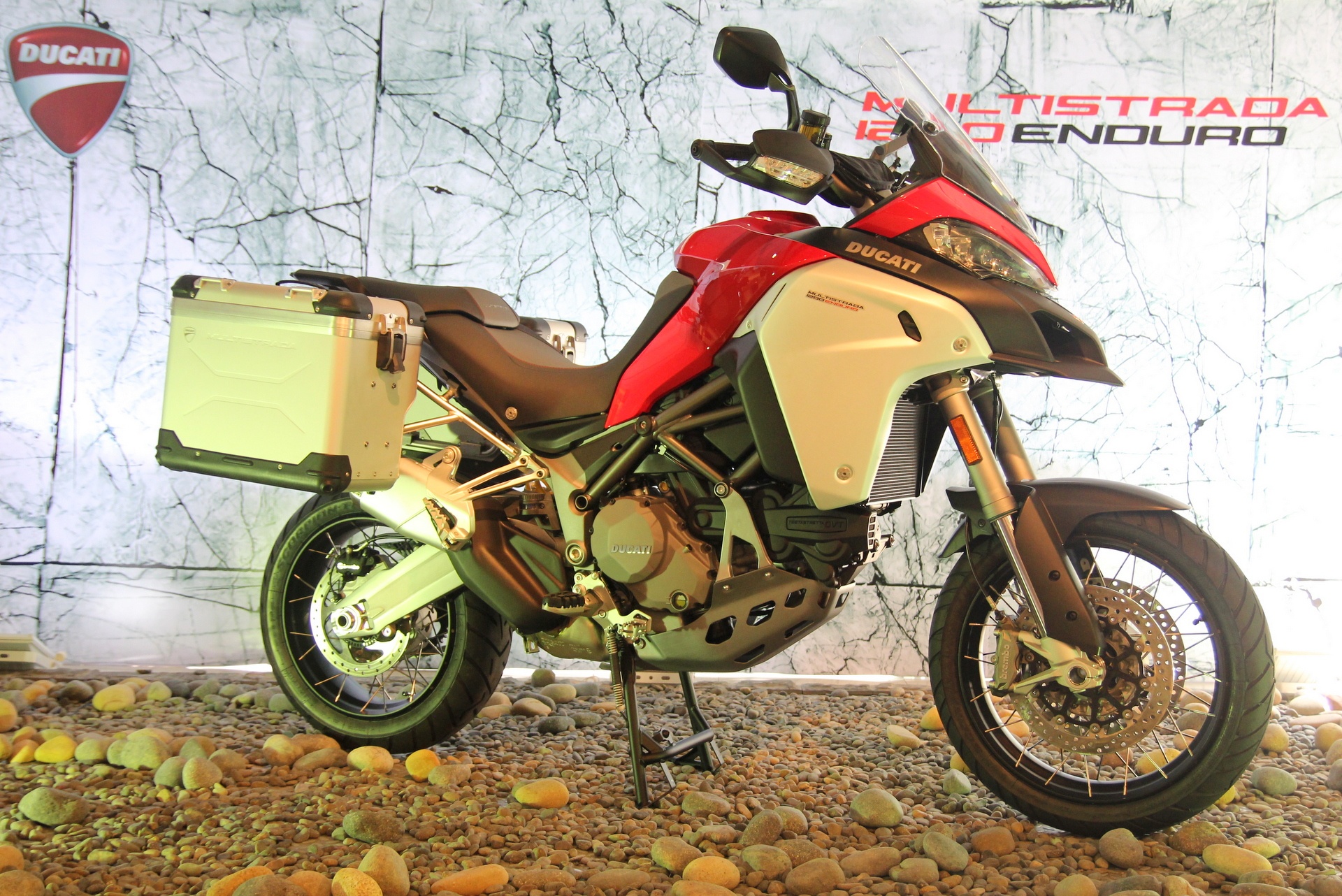 Xe phuot cua Ducati hon 1,2 ty dong ve Viet Nam hinh anh