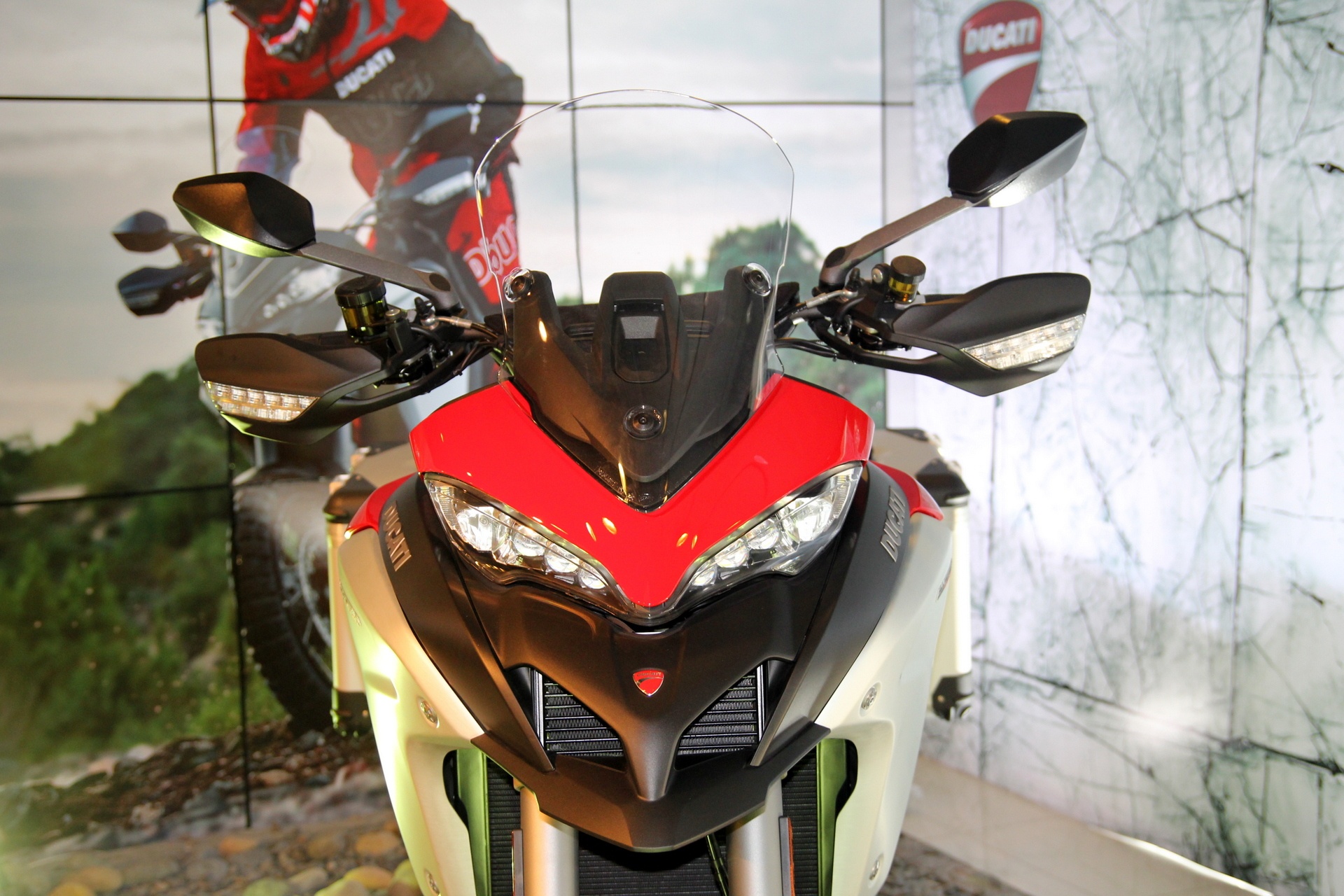 Gia xe Ducati Multistrada 1200 Enduro anh 4