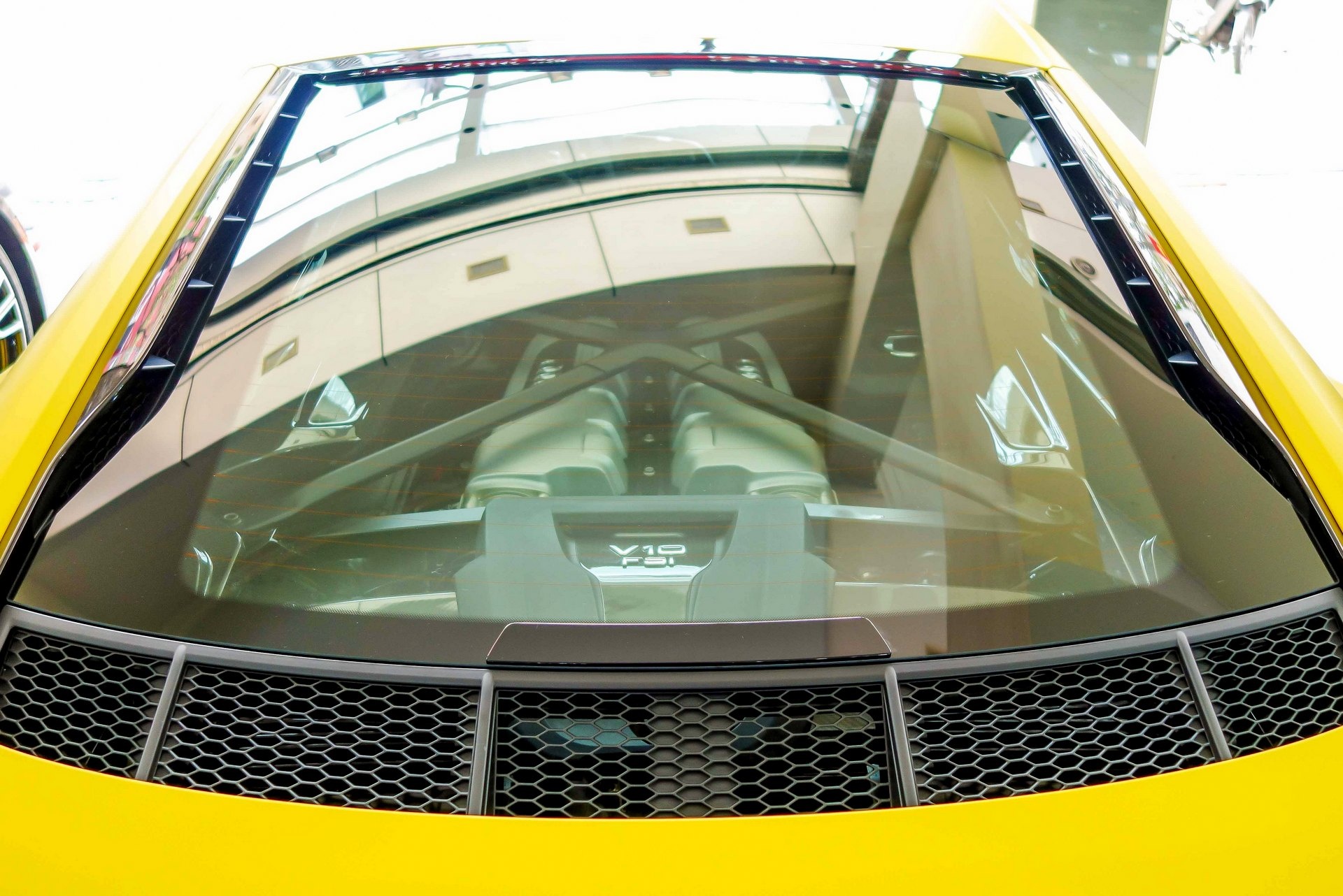 Sieu xe Audi R8 V10 Plus tai Viet Nam anh 5