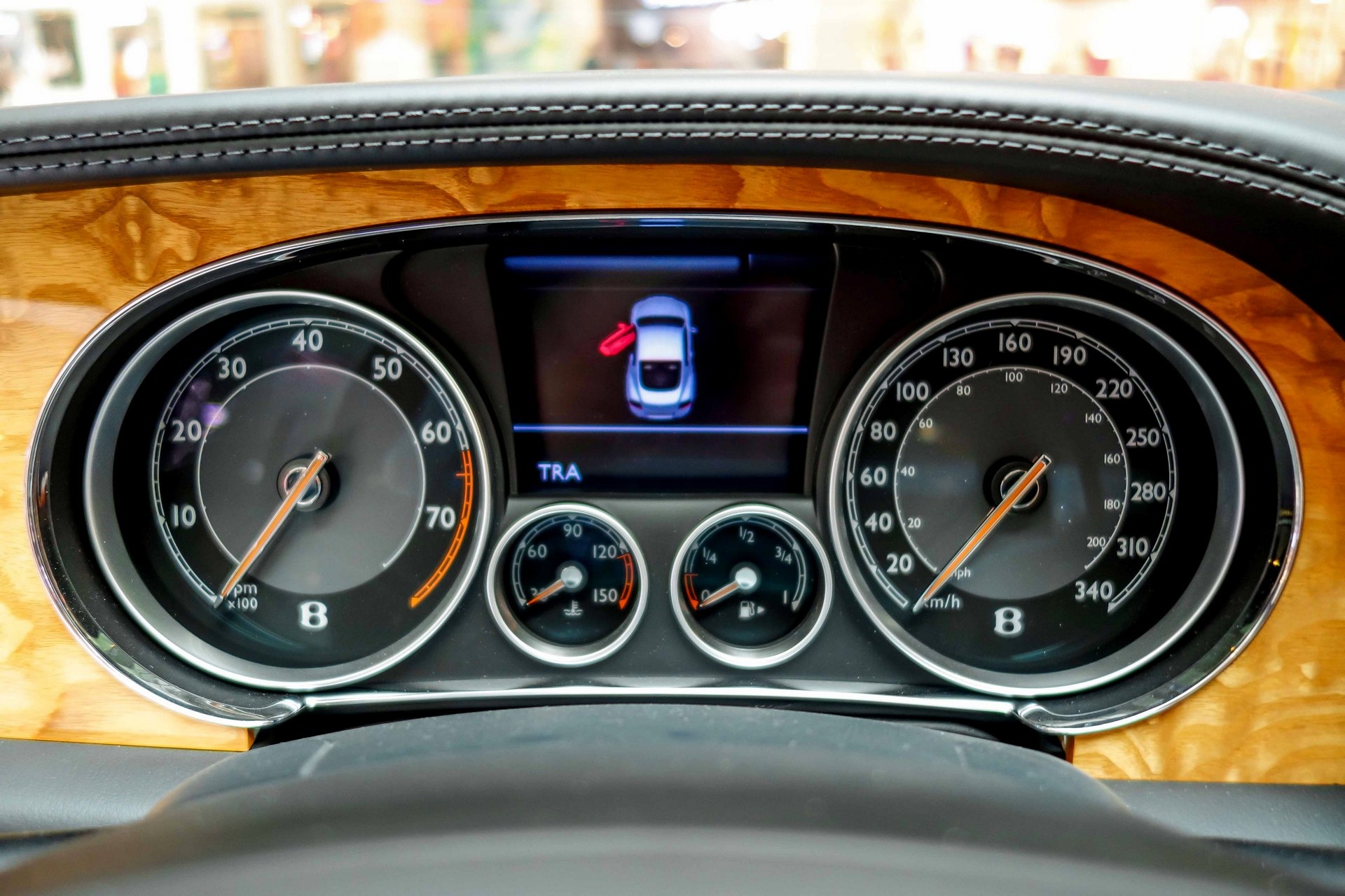 Sieu xe Bentley Continental GT V8 chinh hang anh 12