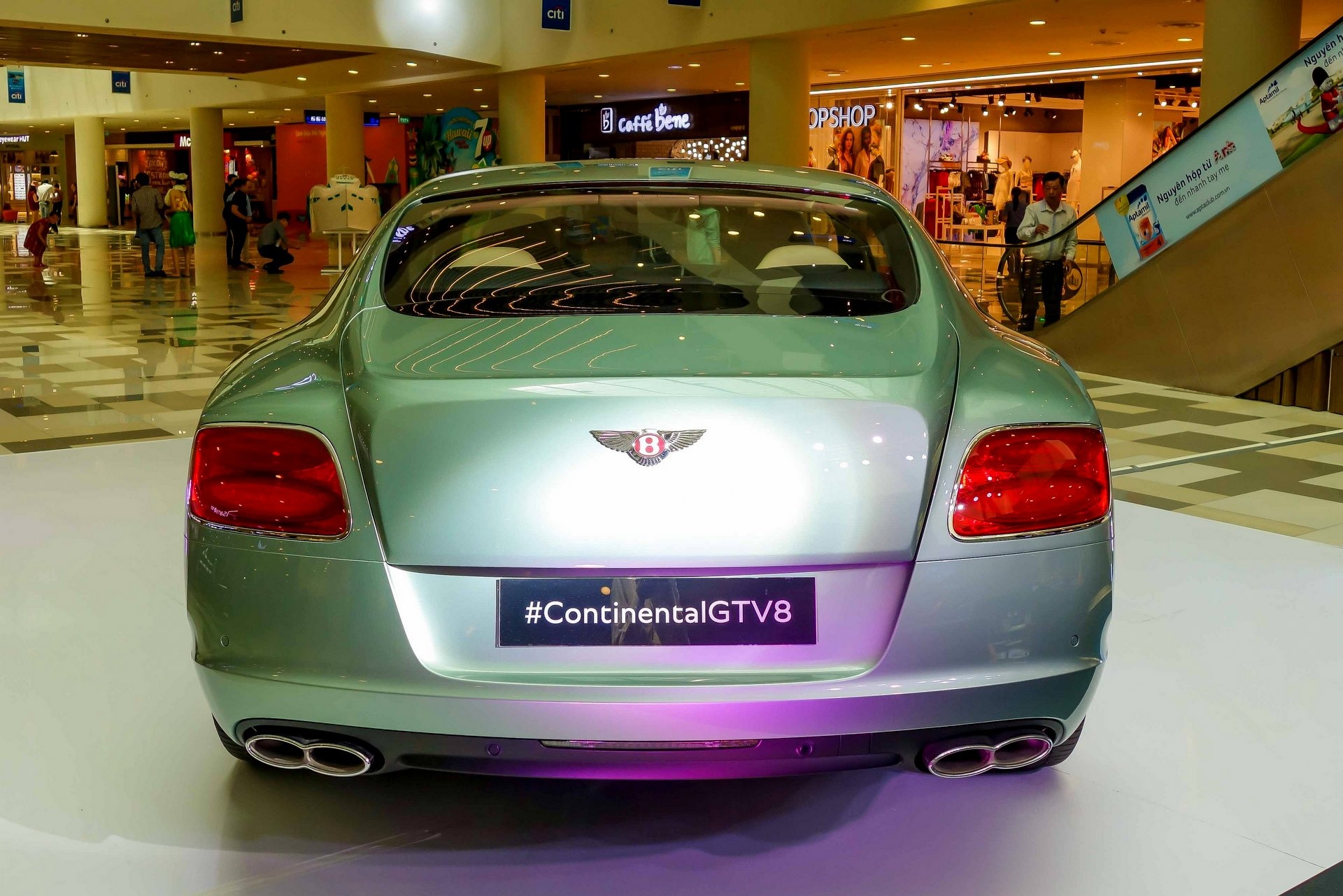 Sieu xe Bentley Continental GT V8 chinh hang anh 3